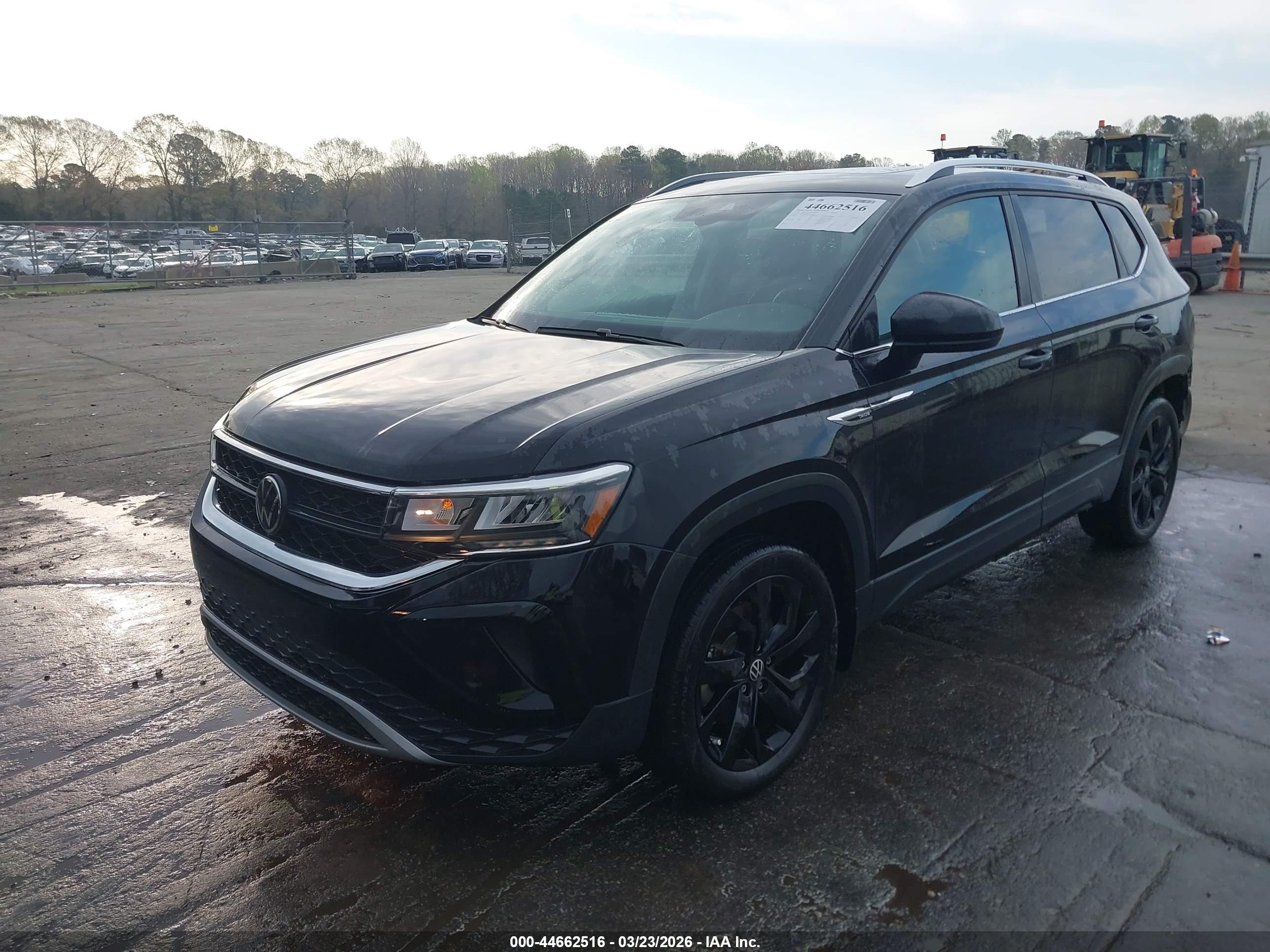 VOLKSWAGEN TAOS image 2