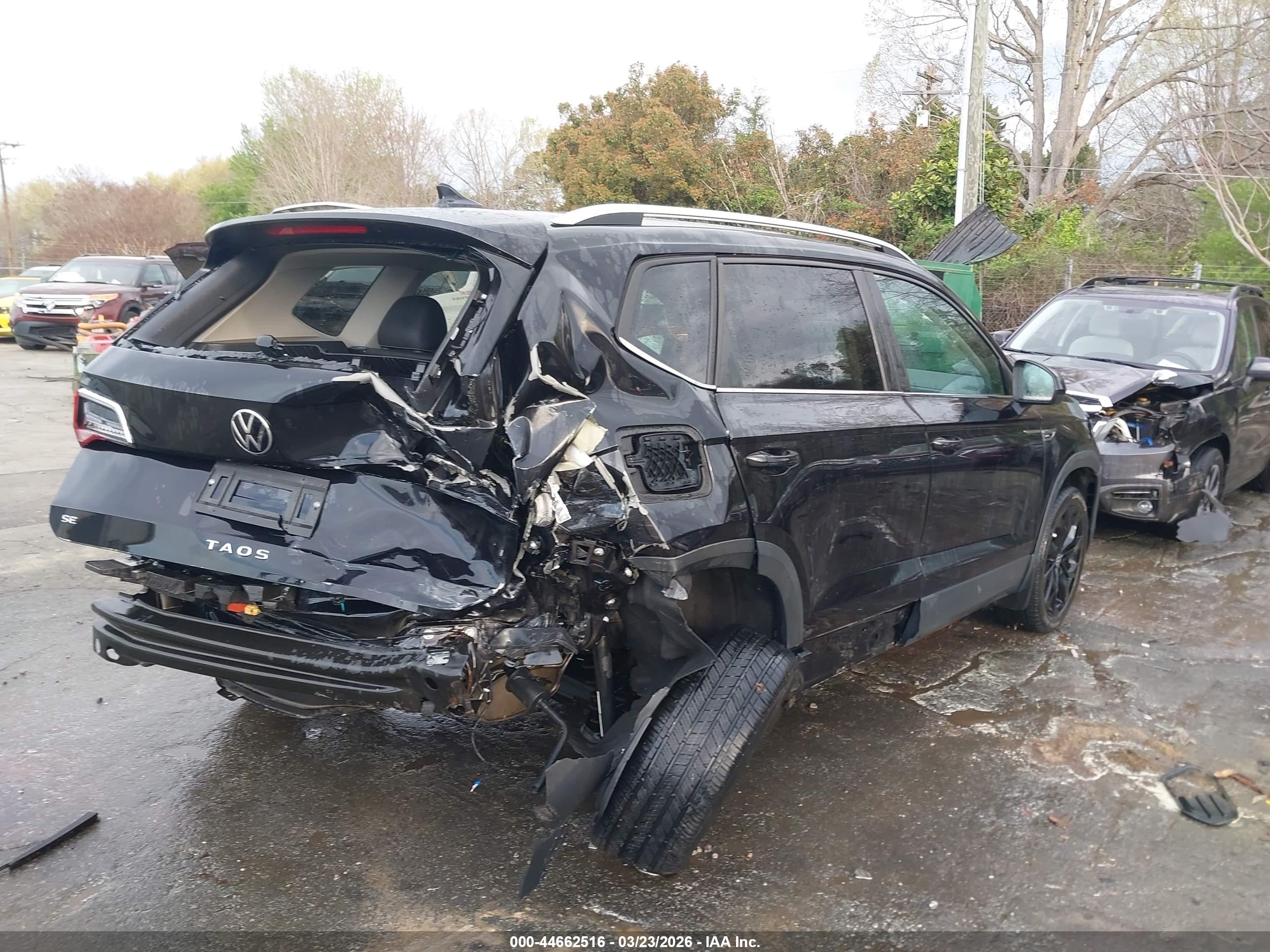 VOLKSWAGEN TAOS image 4