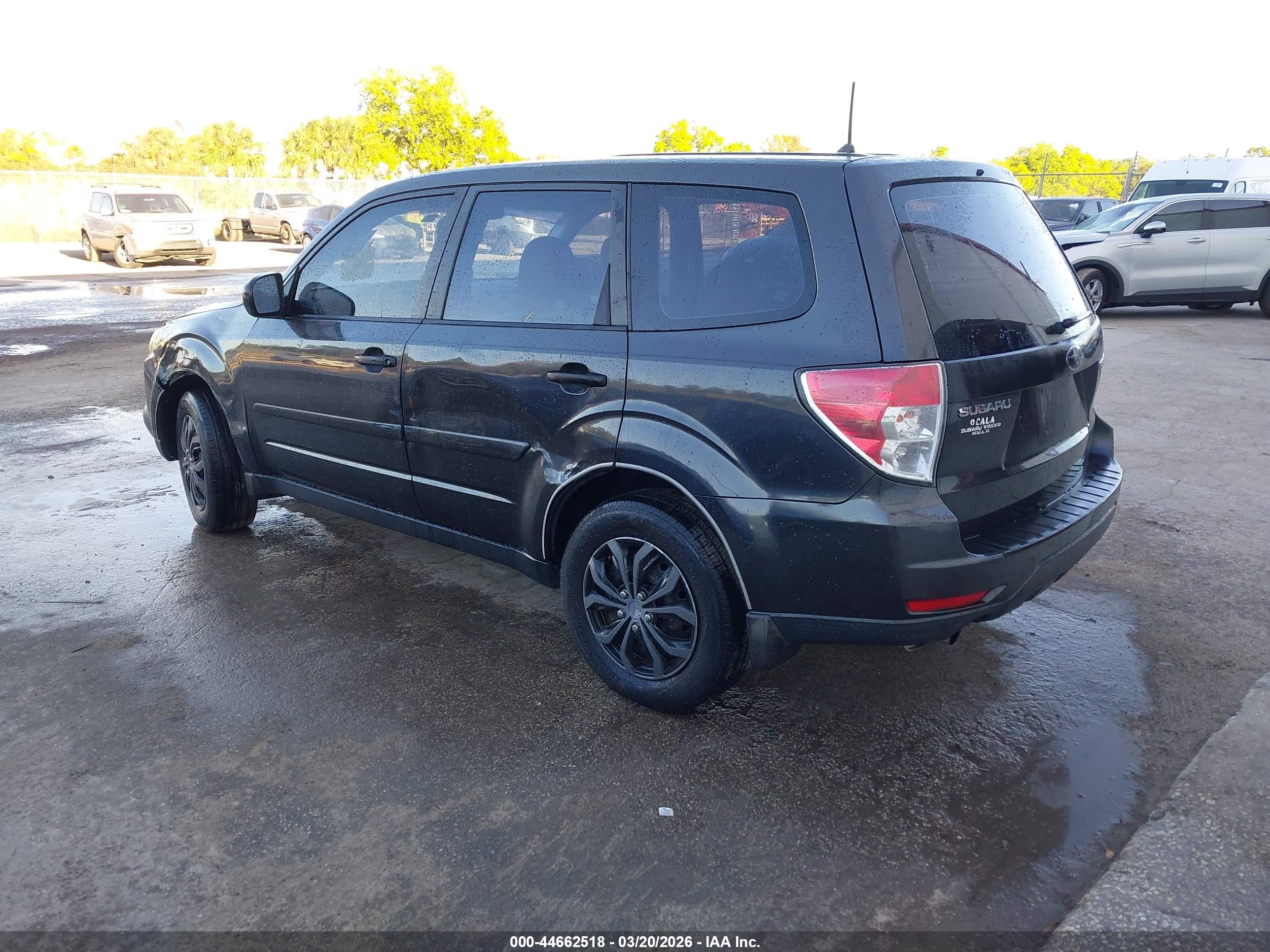 SUBARU FORESTER image 3