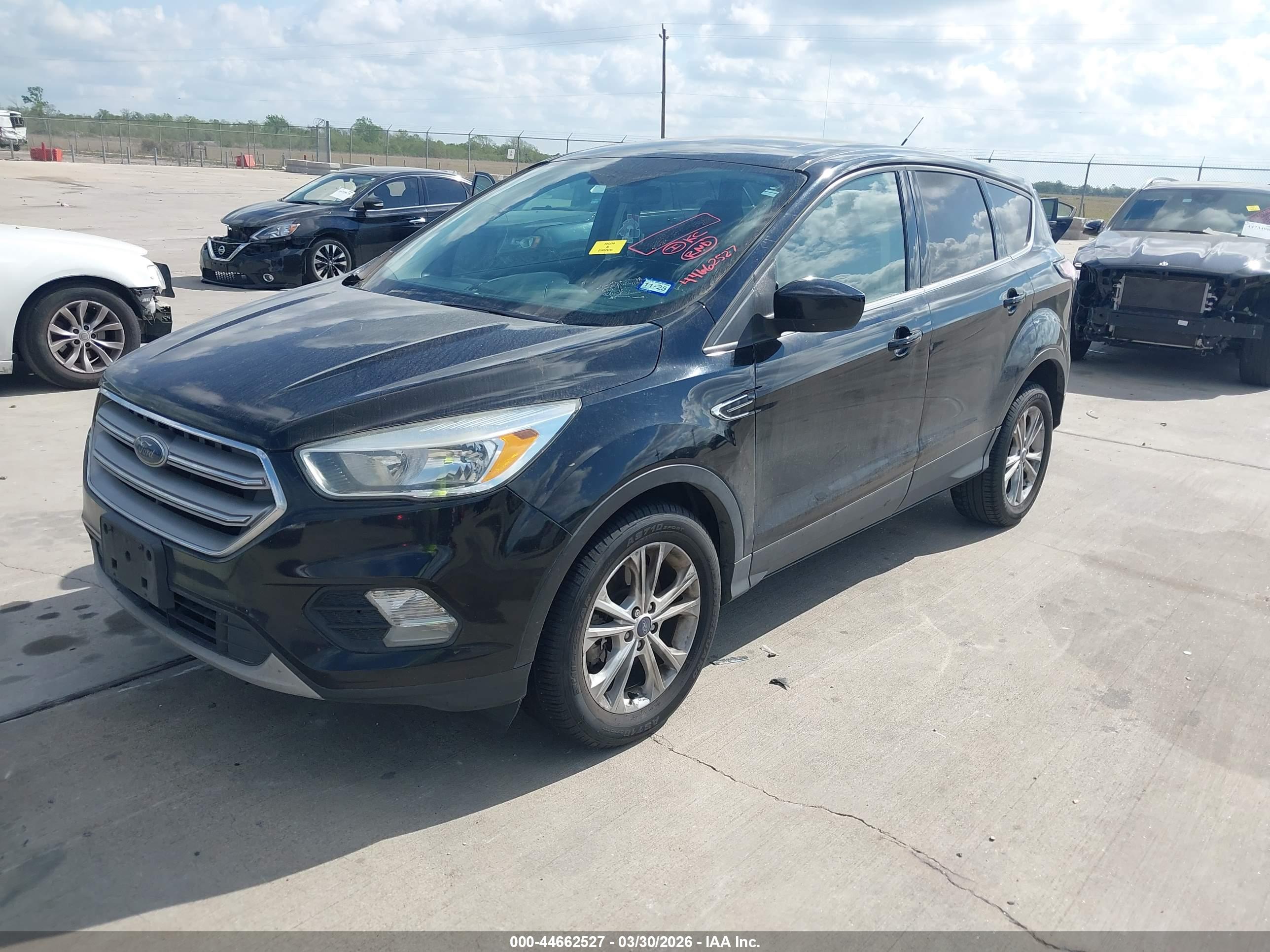 FORD ESCAPE image 2