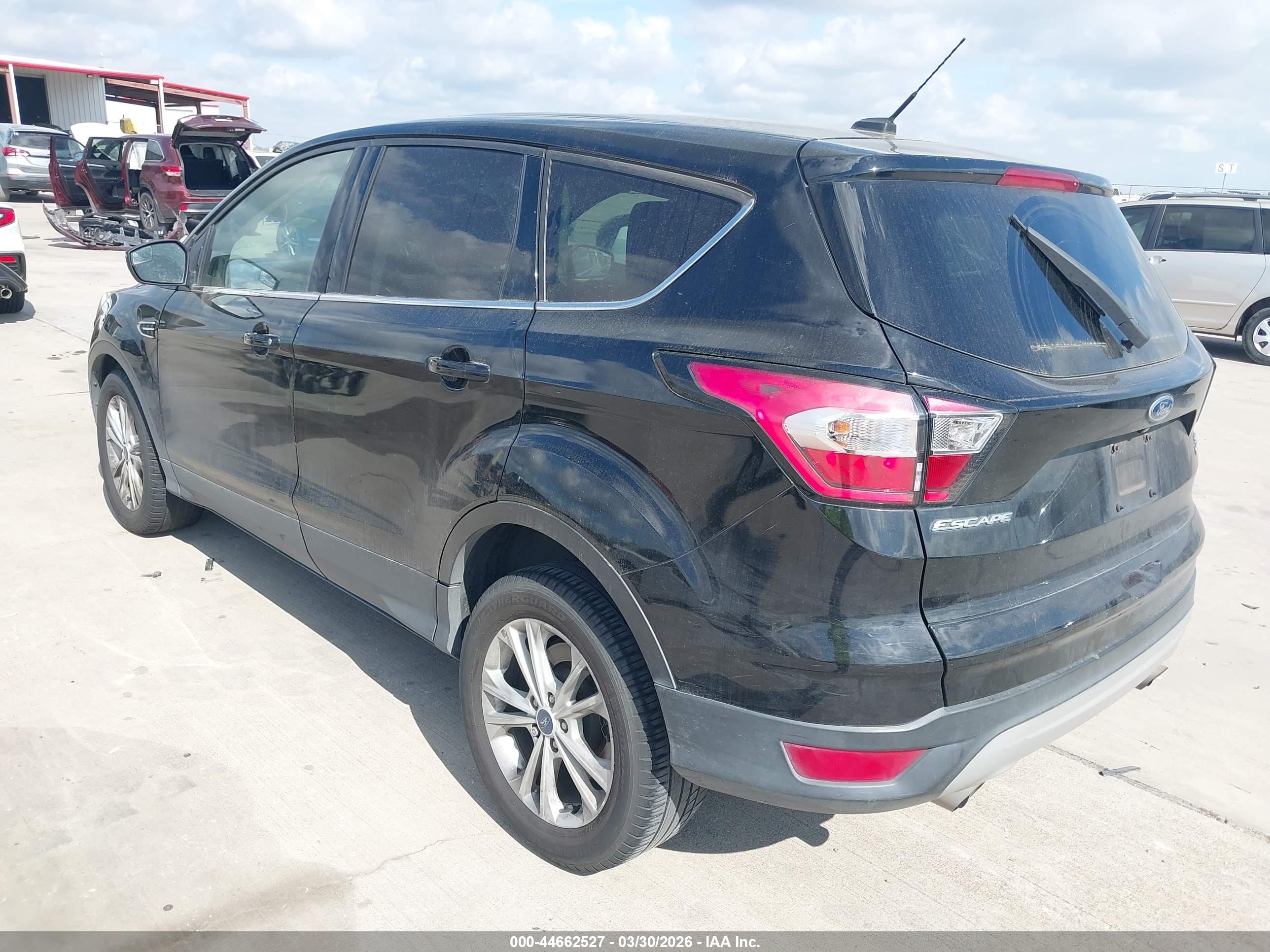 FORD ESCAPE image 3