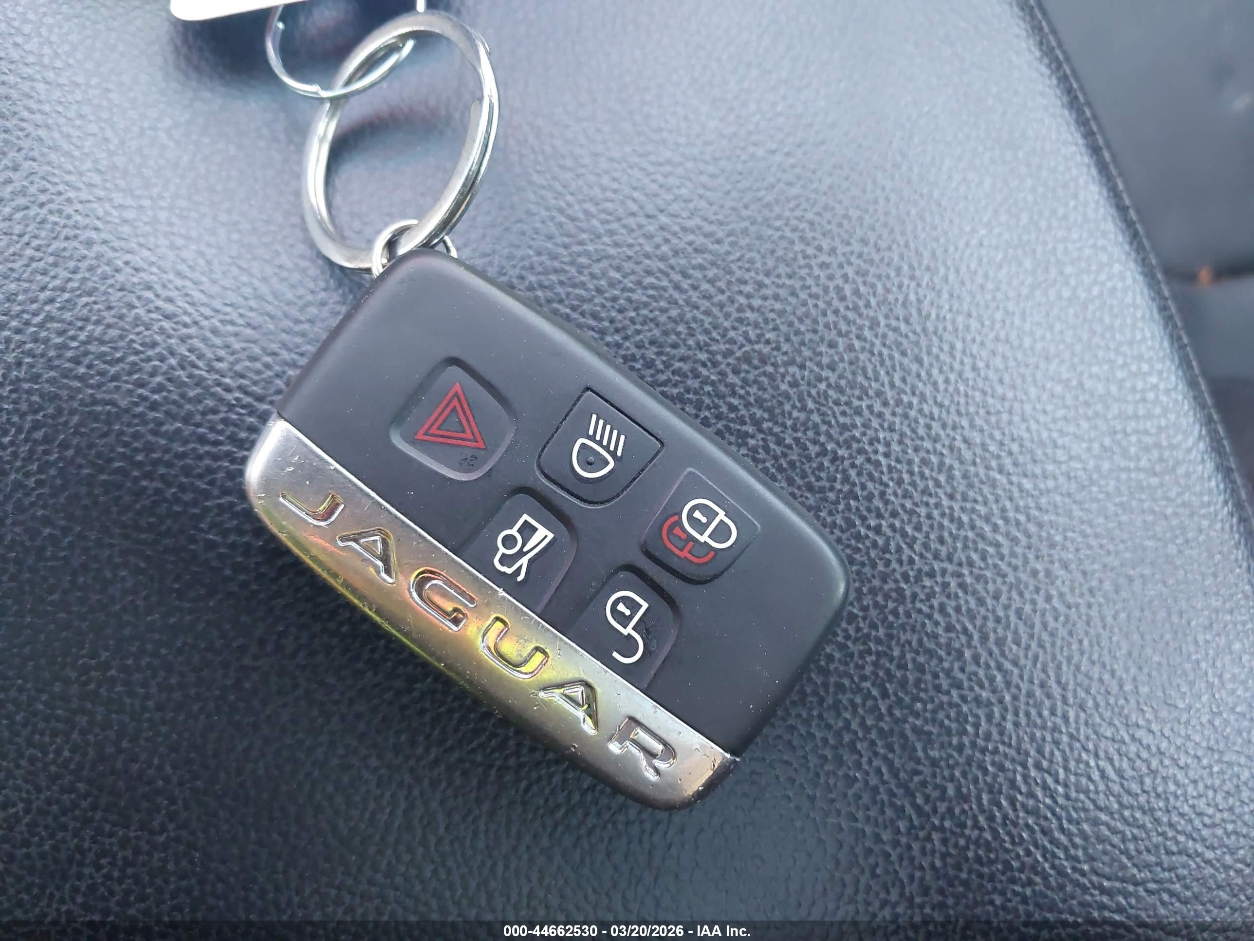 JAGUAR XF image 11