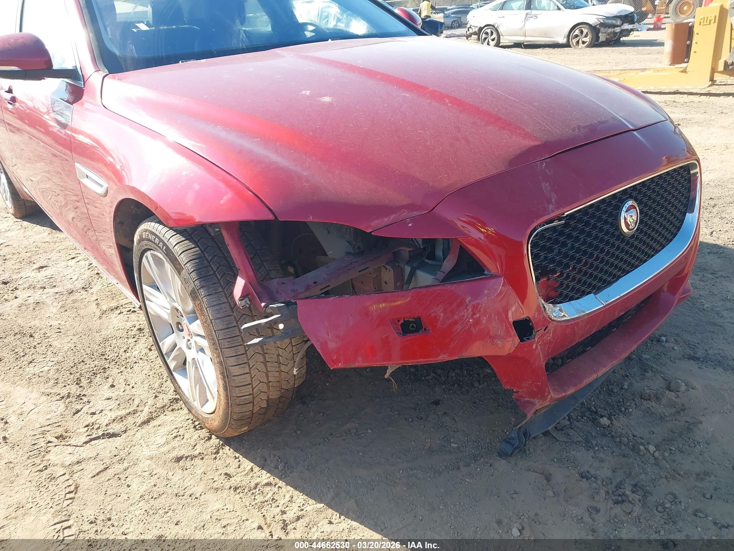 JAGUAR XF image 6
