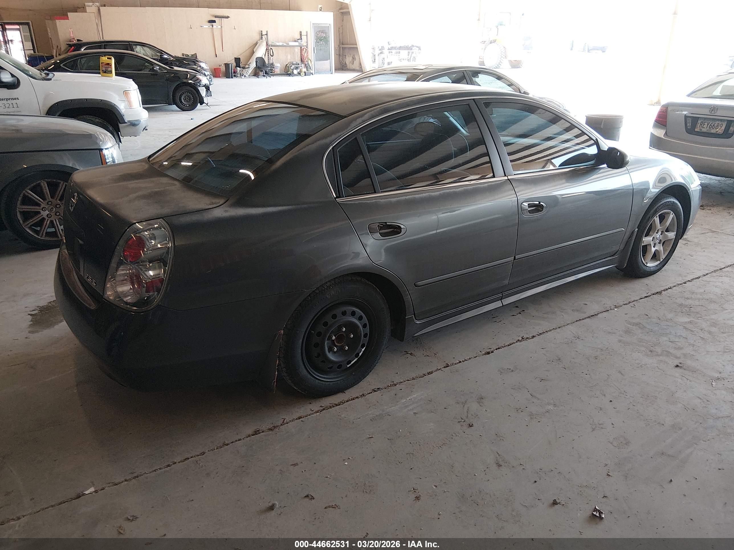 NISSAN ALTIMA image 4