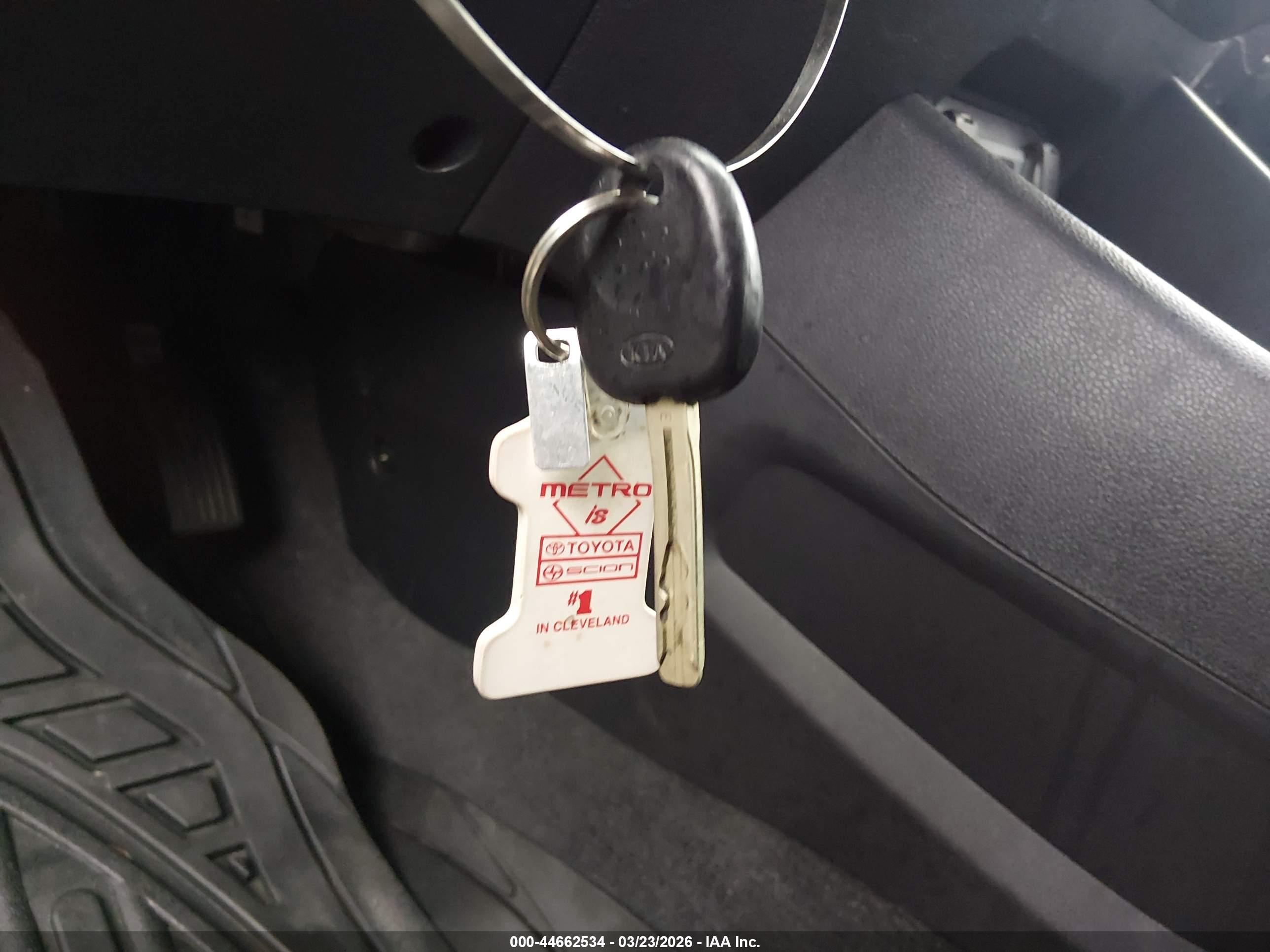 KIA RIO image 11