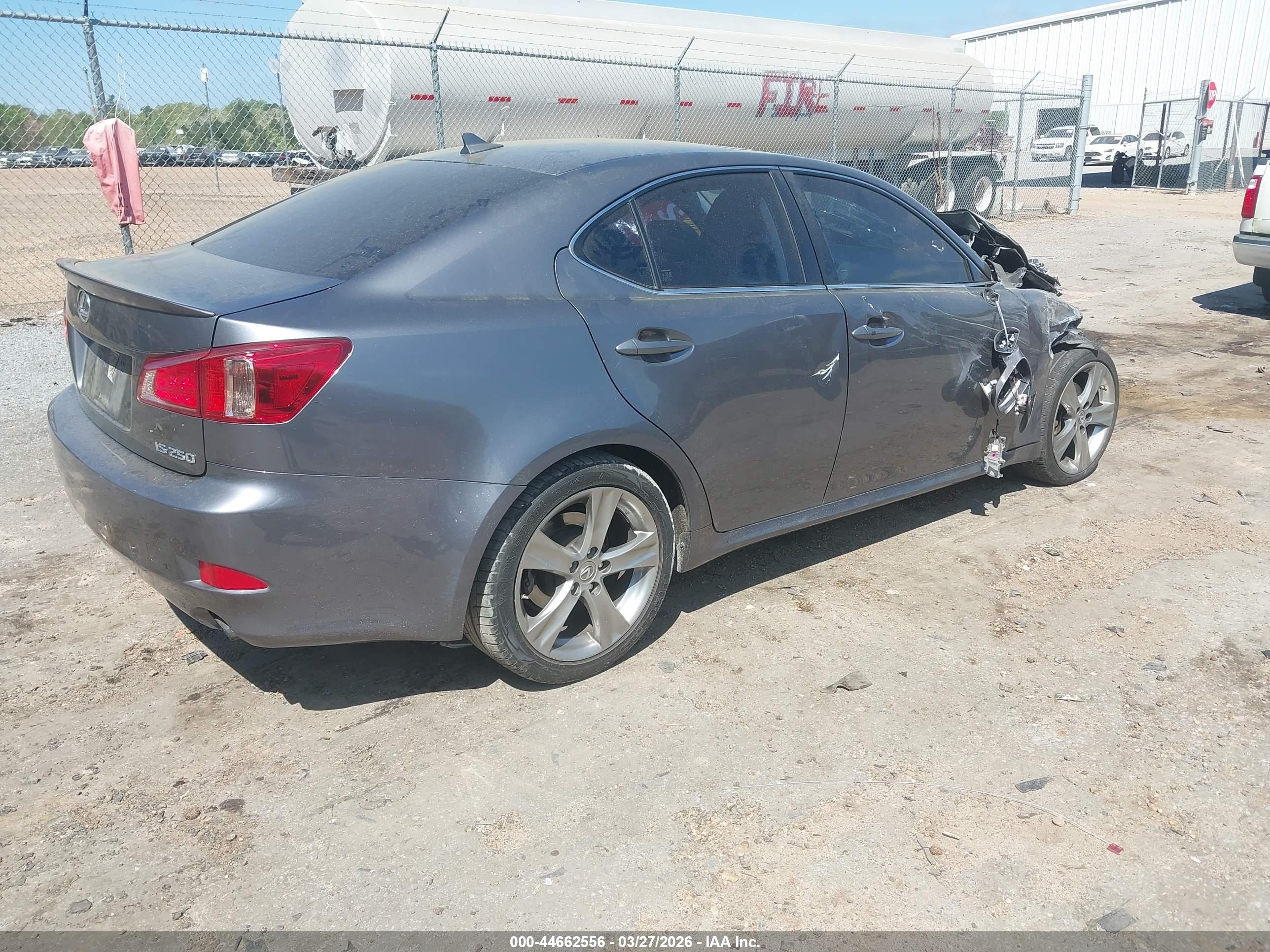 LEXUS IS image 4