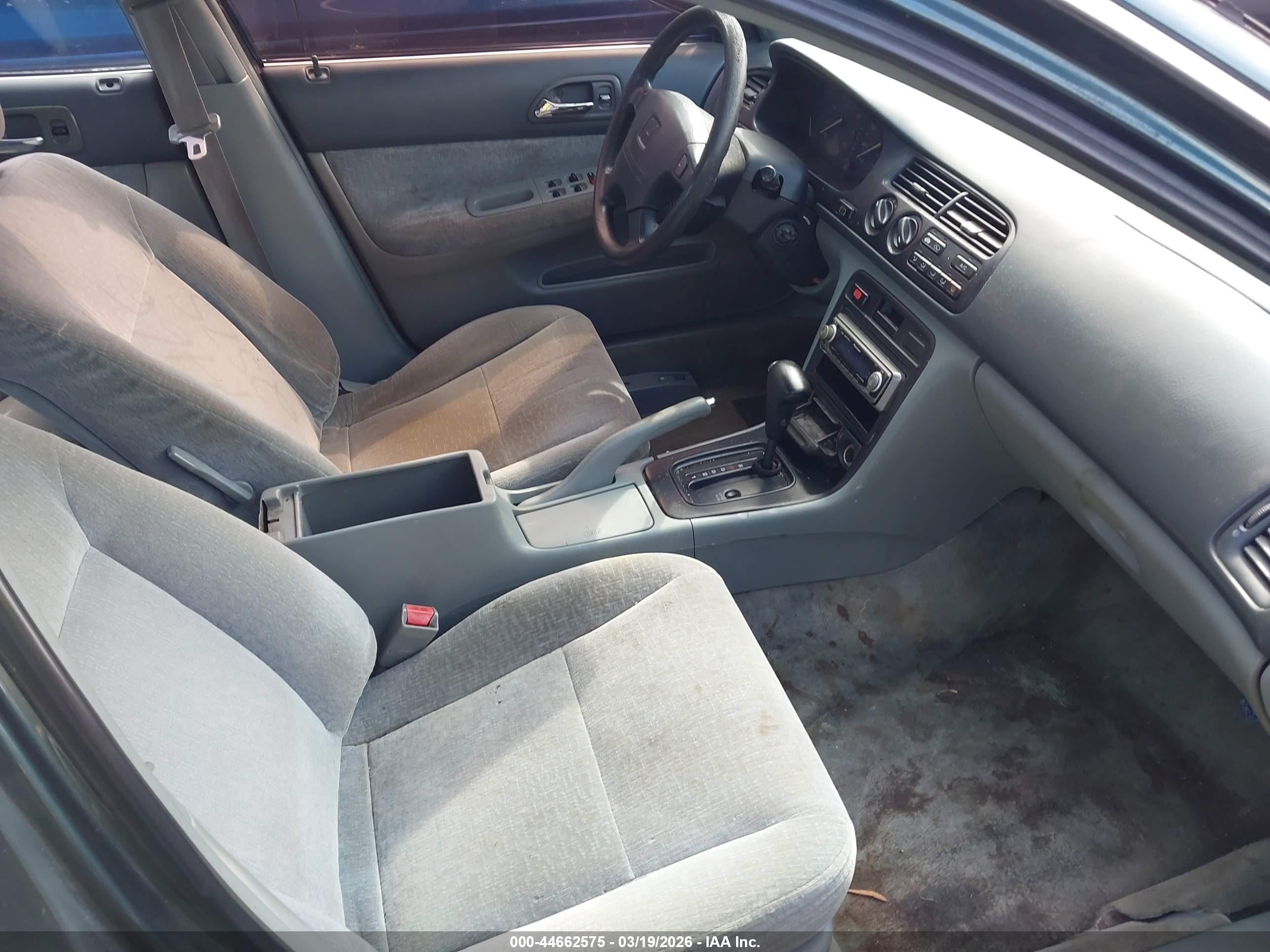 HONDA ACCORD image 5