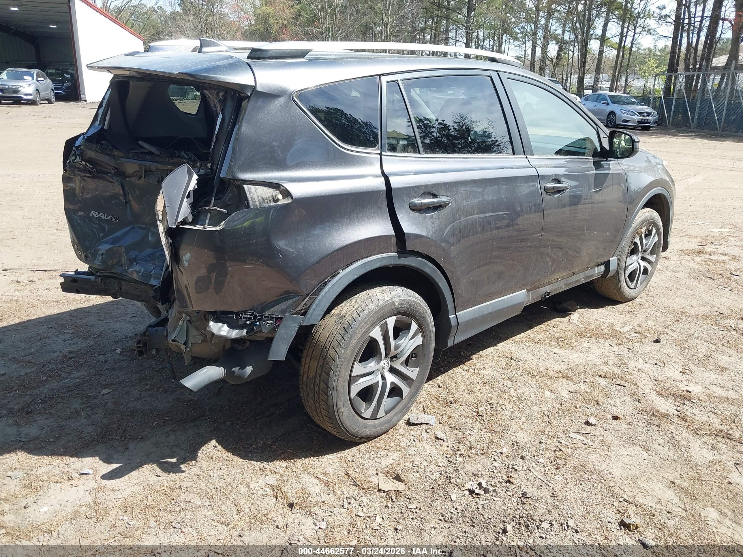 TOYOTA RAV4 image 4