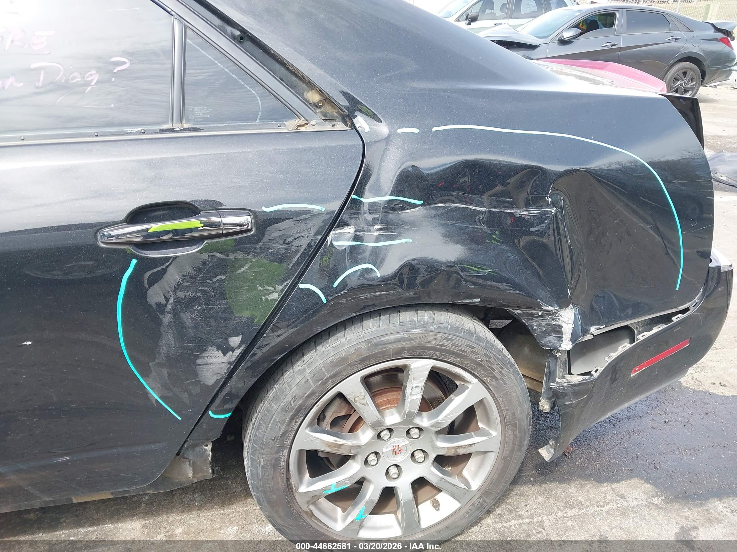 CADILLAC CTS image 6