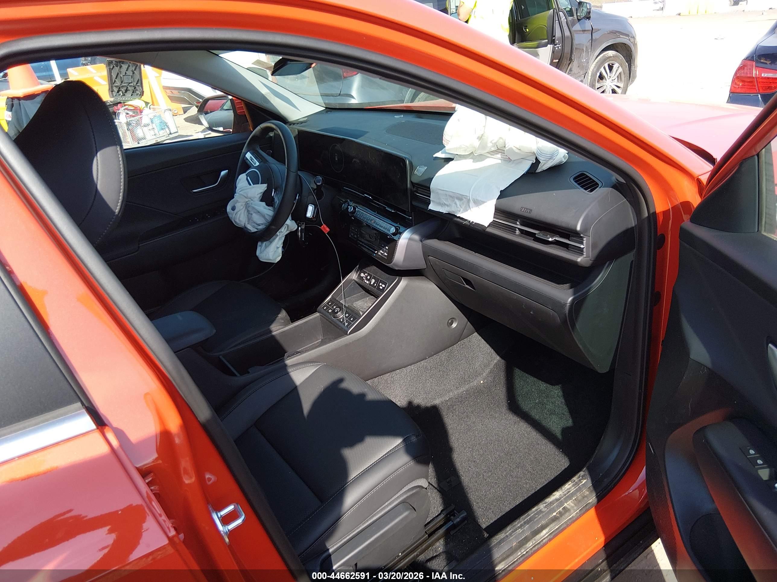 HYUNDAI KONA image 5