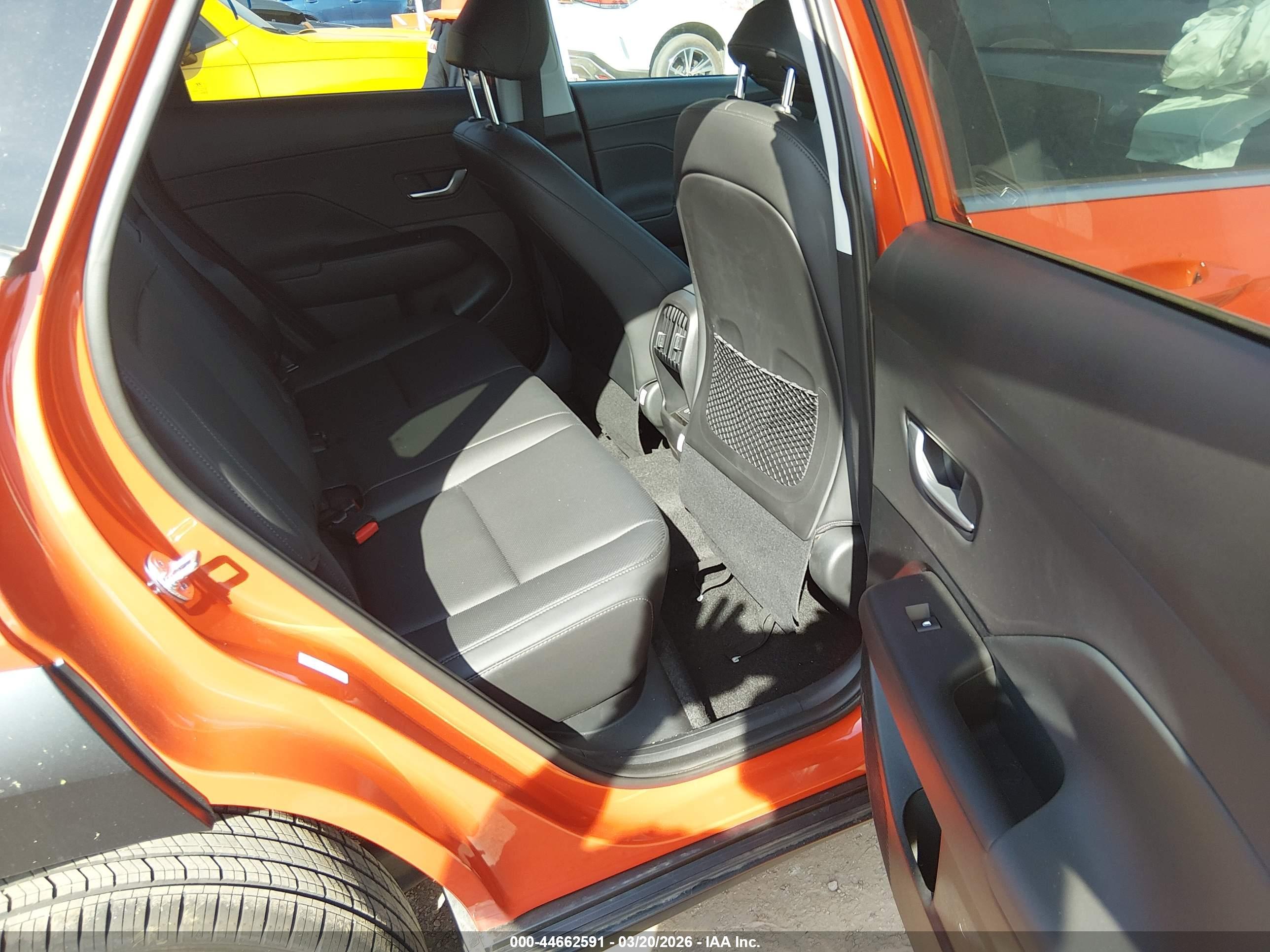 HYUNDAI KONA image 8