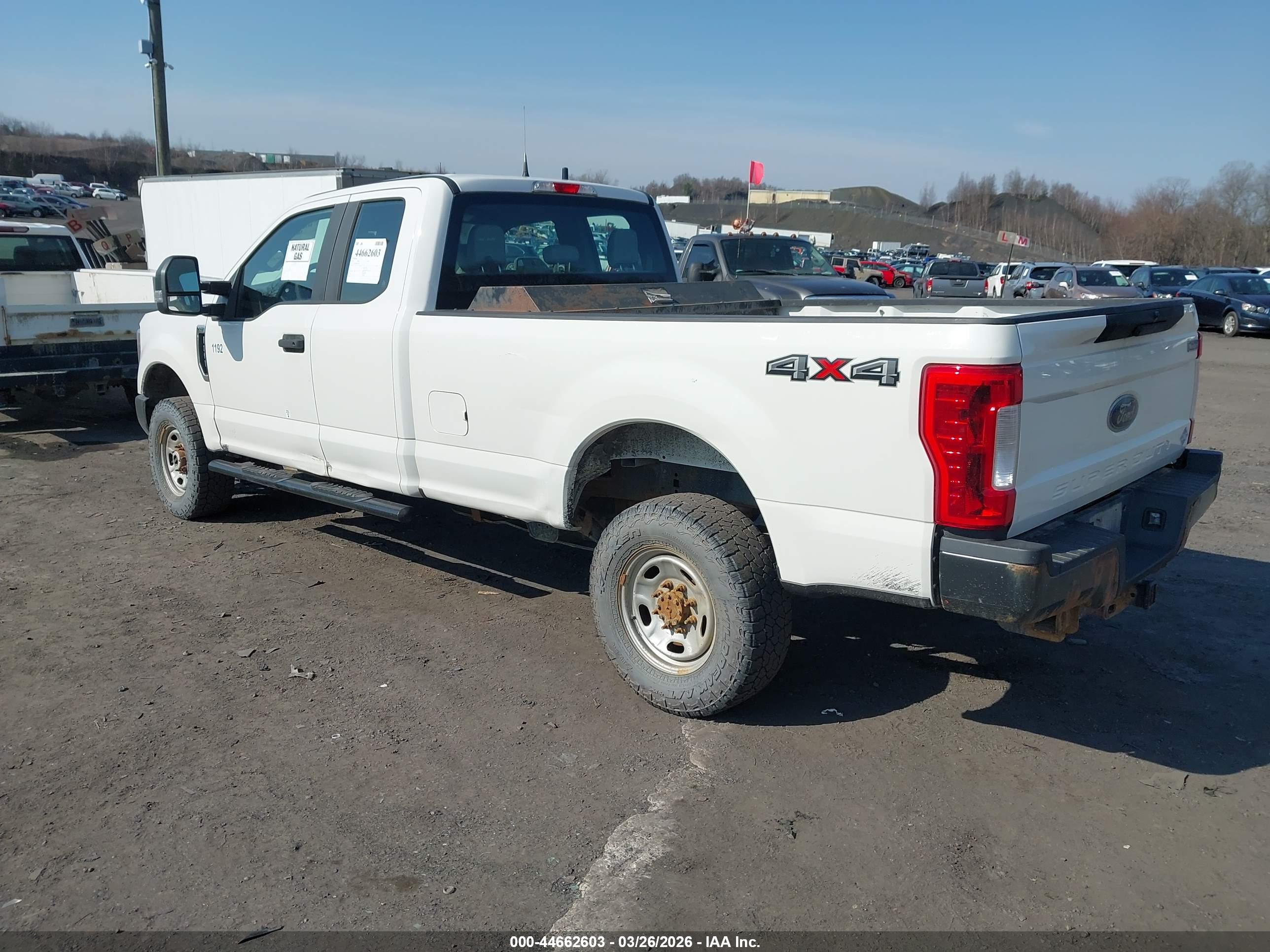 FORD F-250 image 3