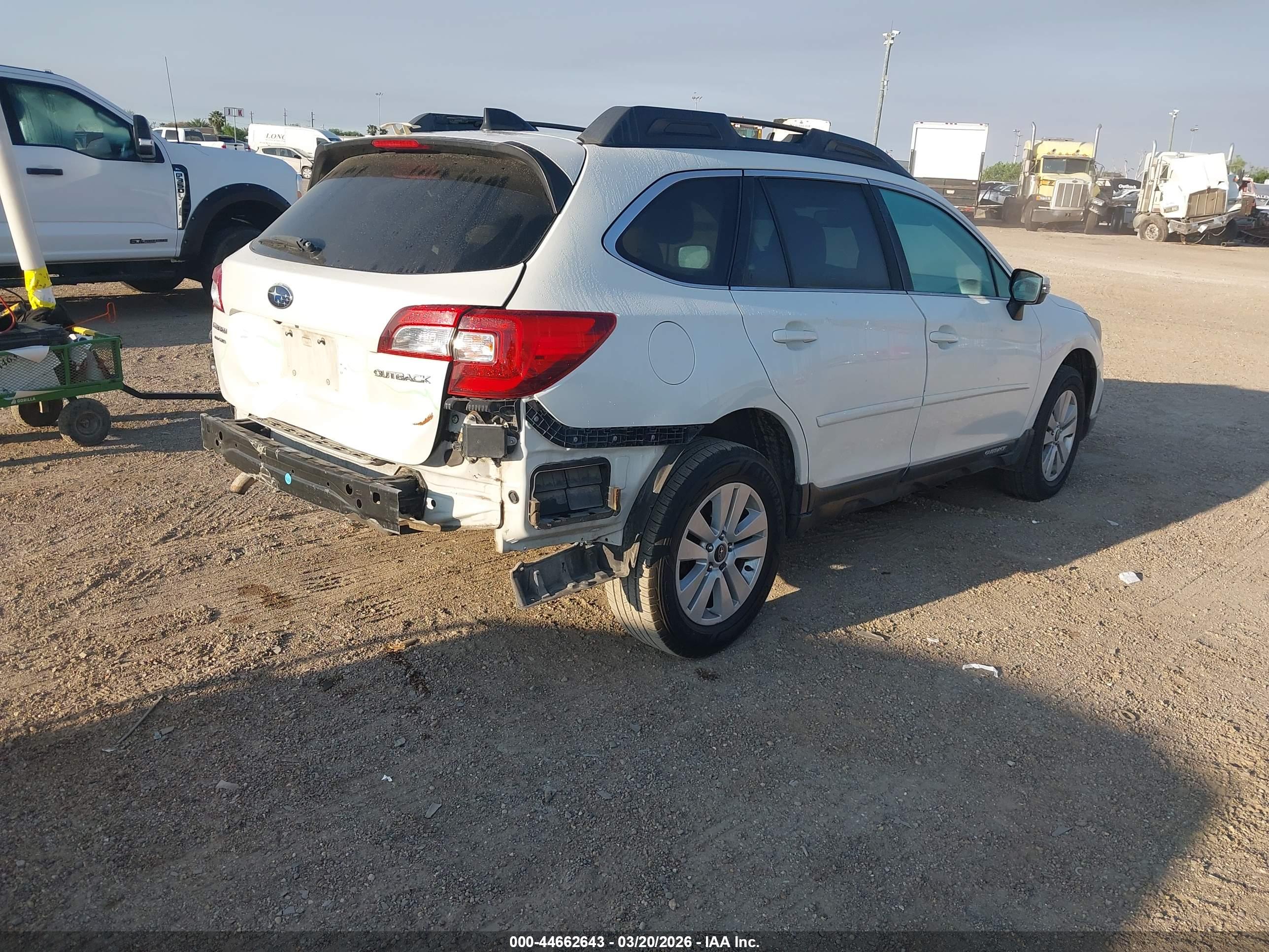 SUBARU OUTBACK image 4