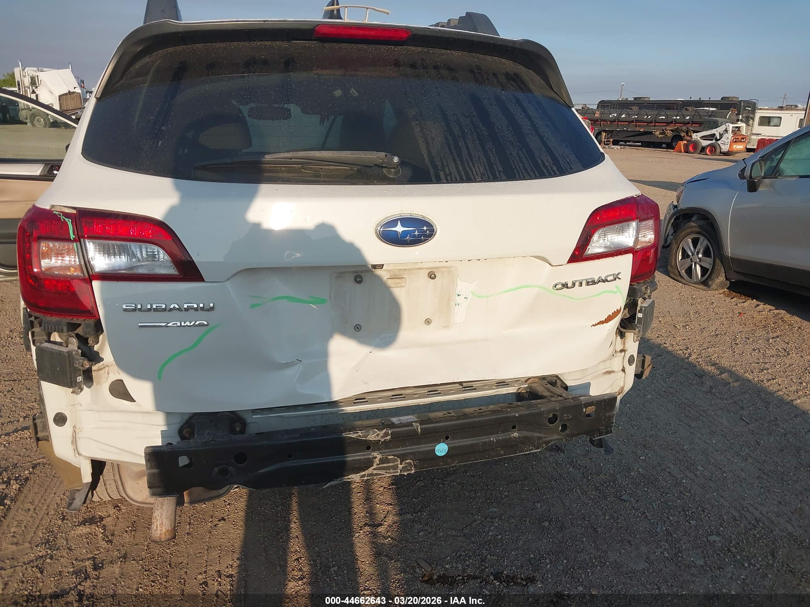 SUBARU OUTBACK image 6