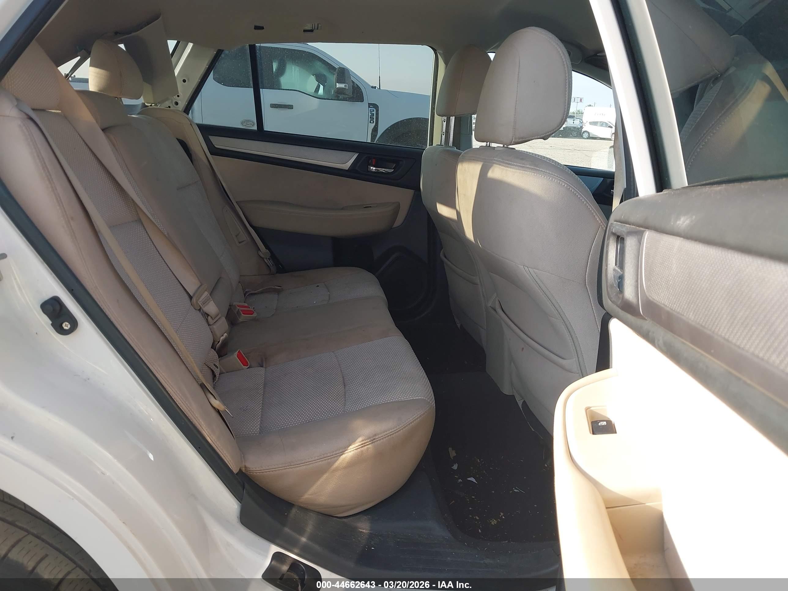 SUBARU OUTBACK image 8