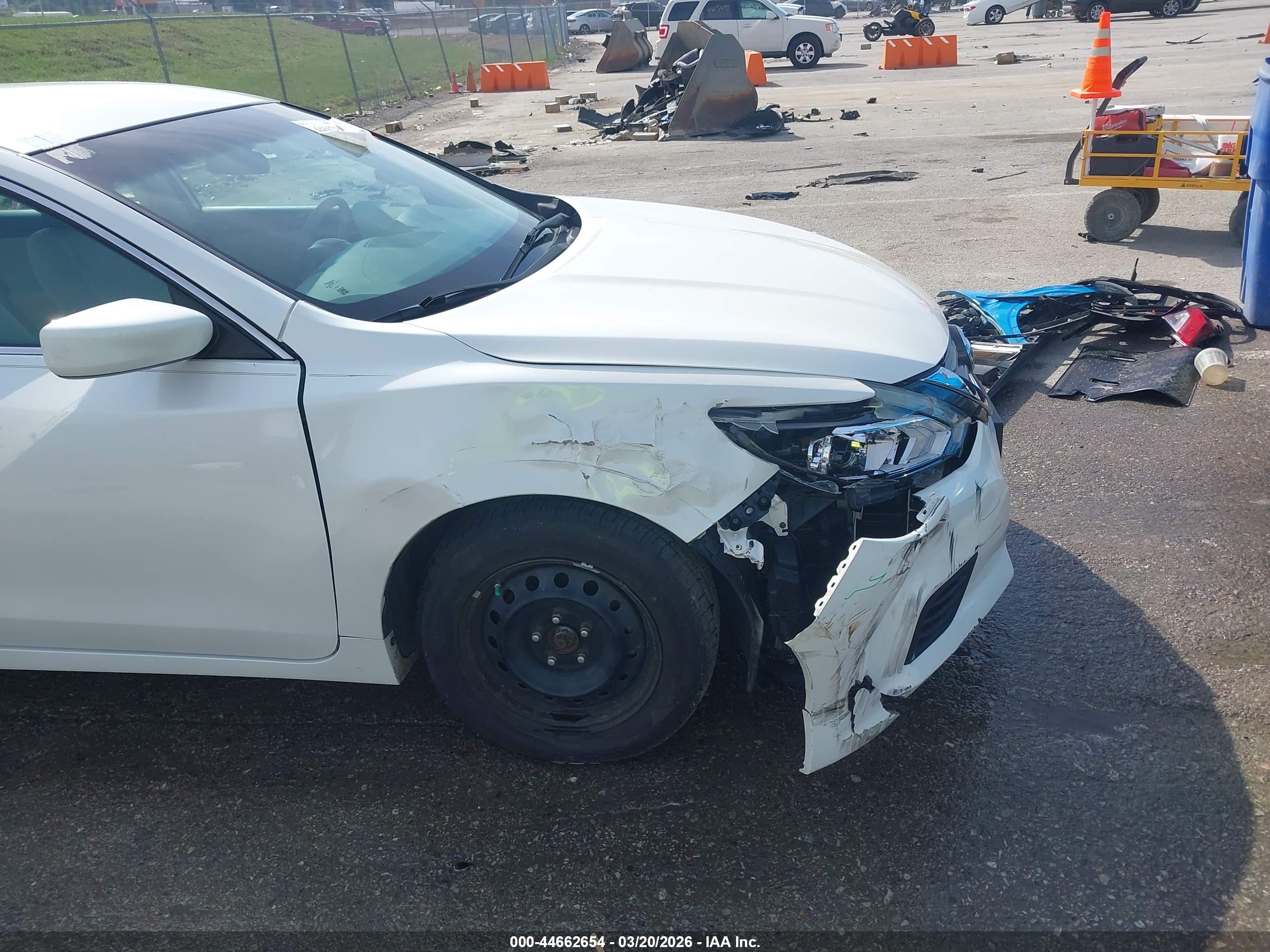 NISSAN ALTIMA image 6