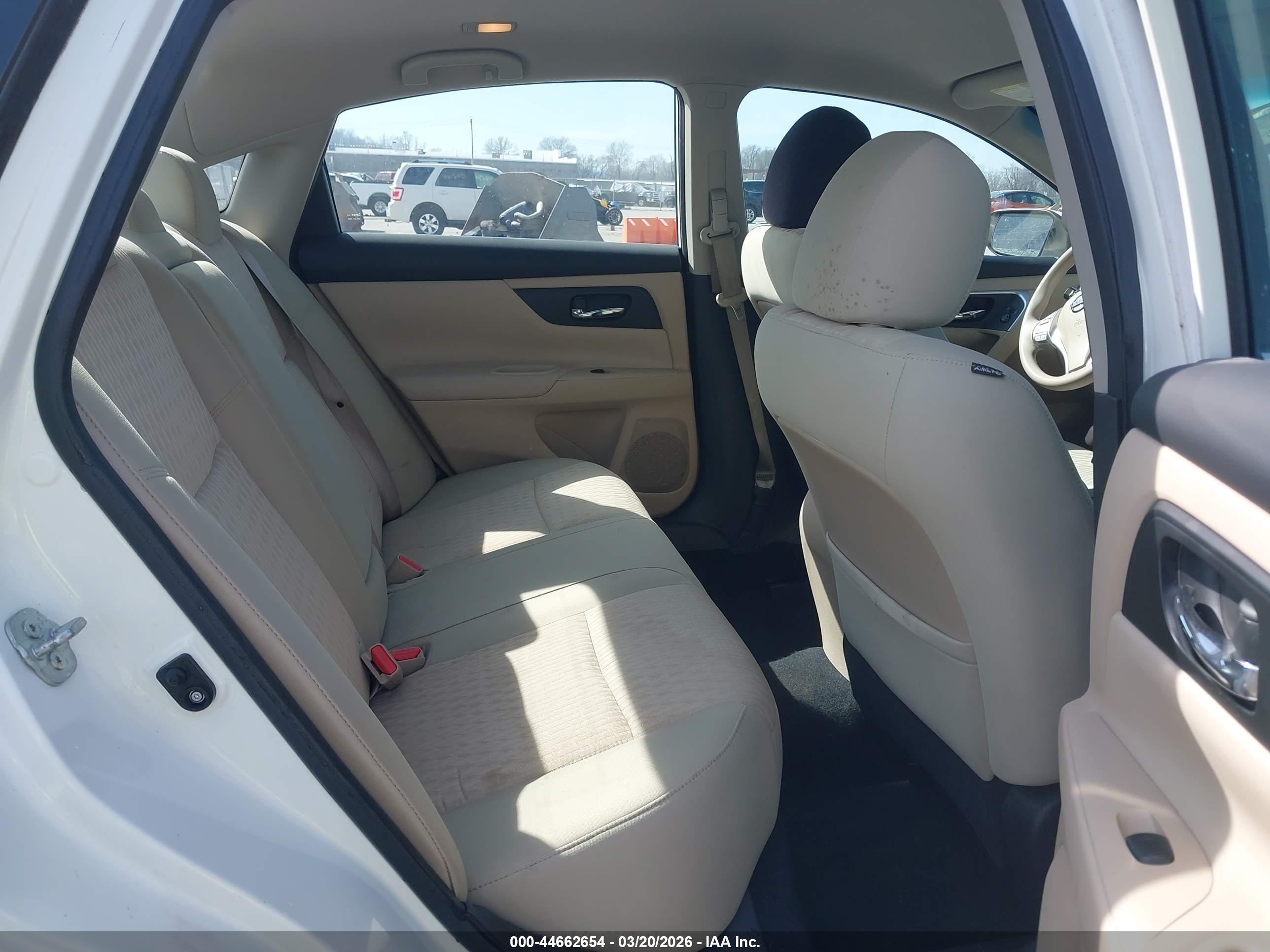 NISSAN ALTIMA image 8