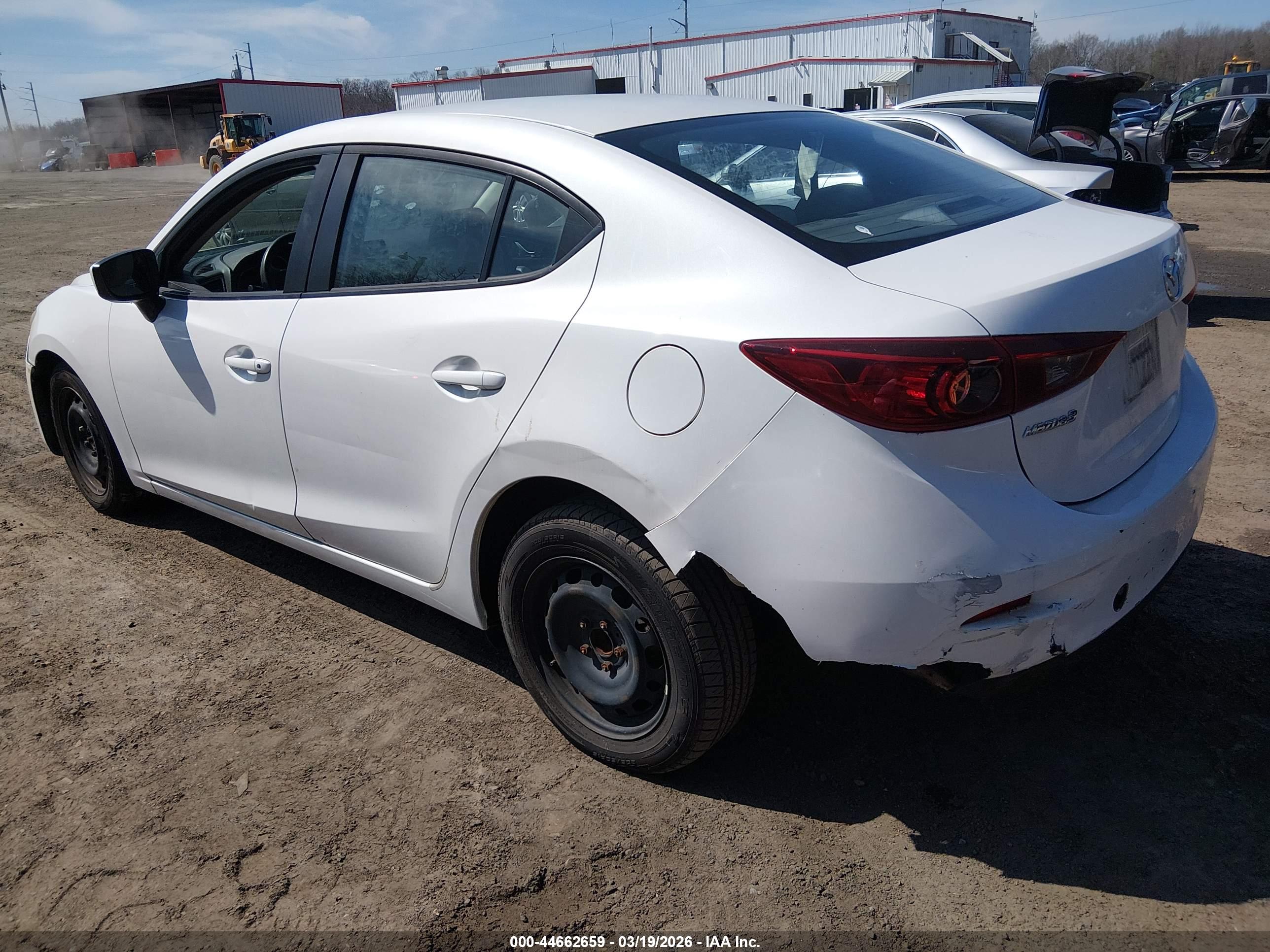 MAZDA MAZDA3 image 3