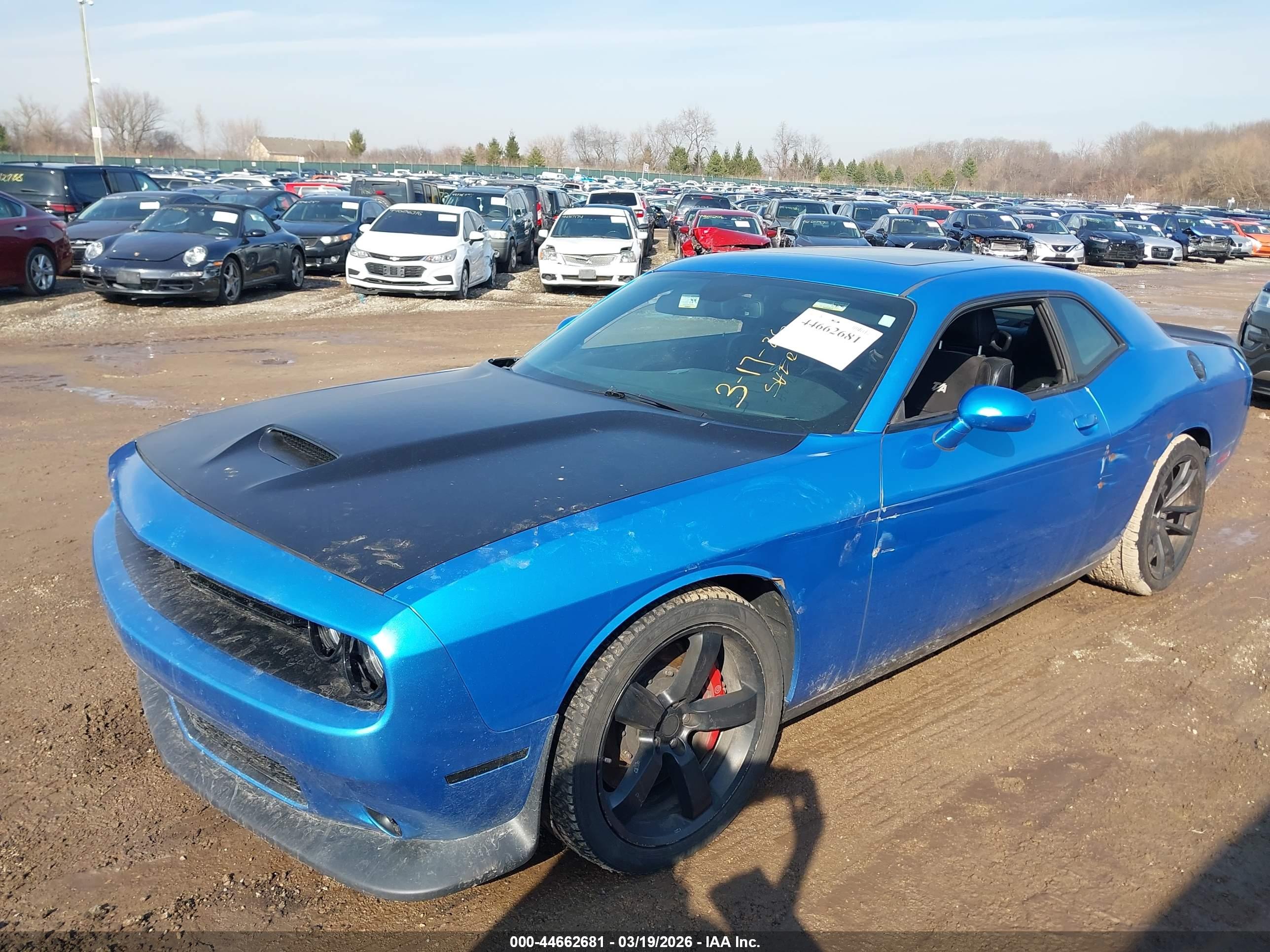 DODGE CHALLENGER image 2