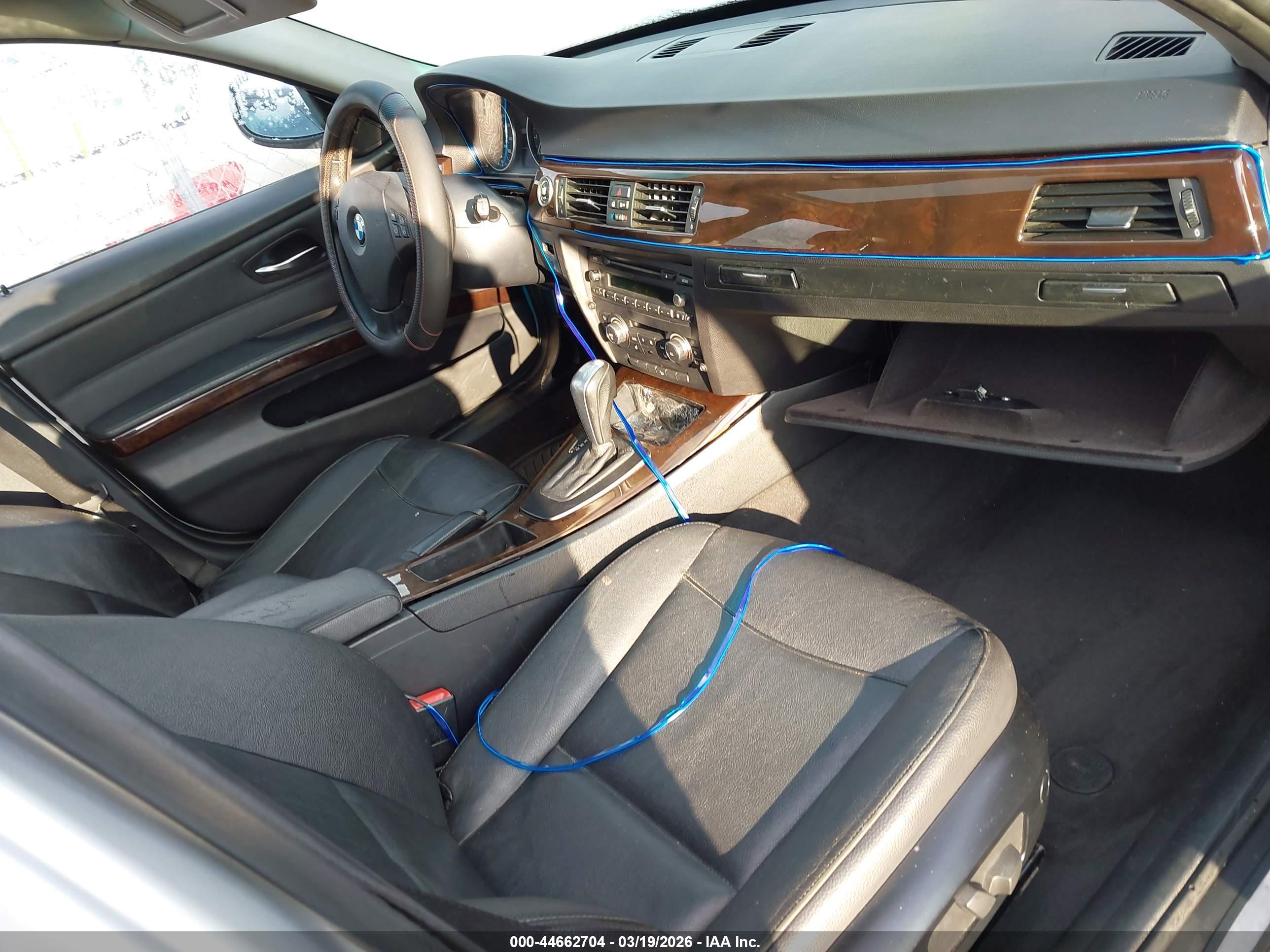 BMW 328I image 5