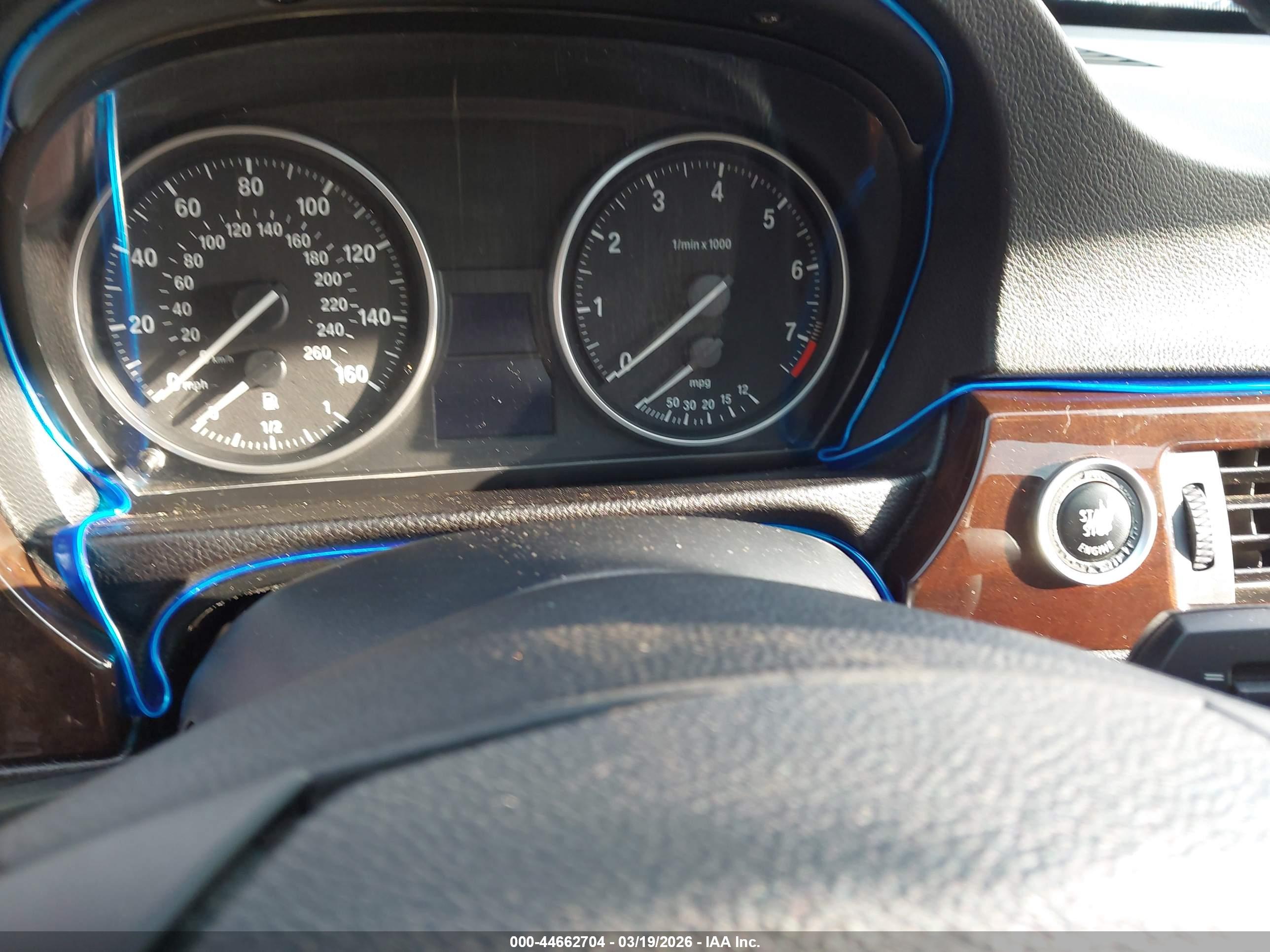 BMW 328I image 7
