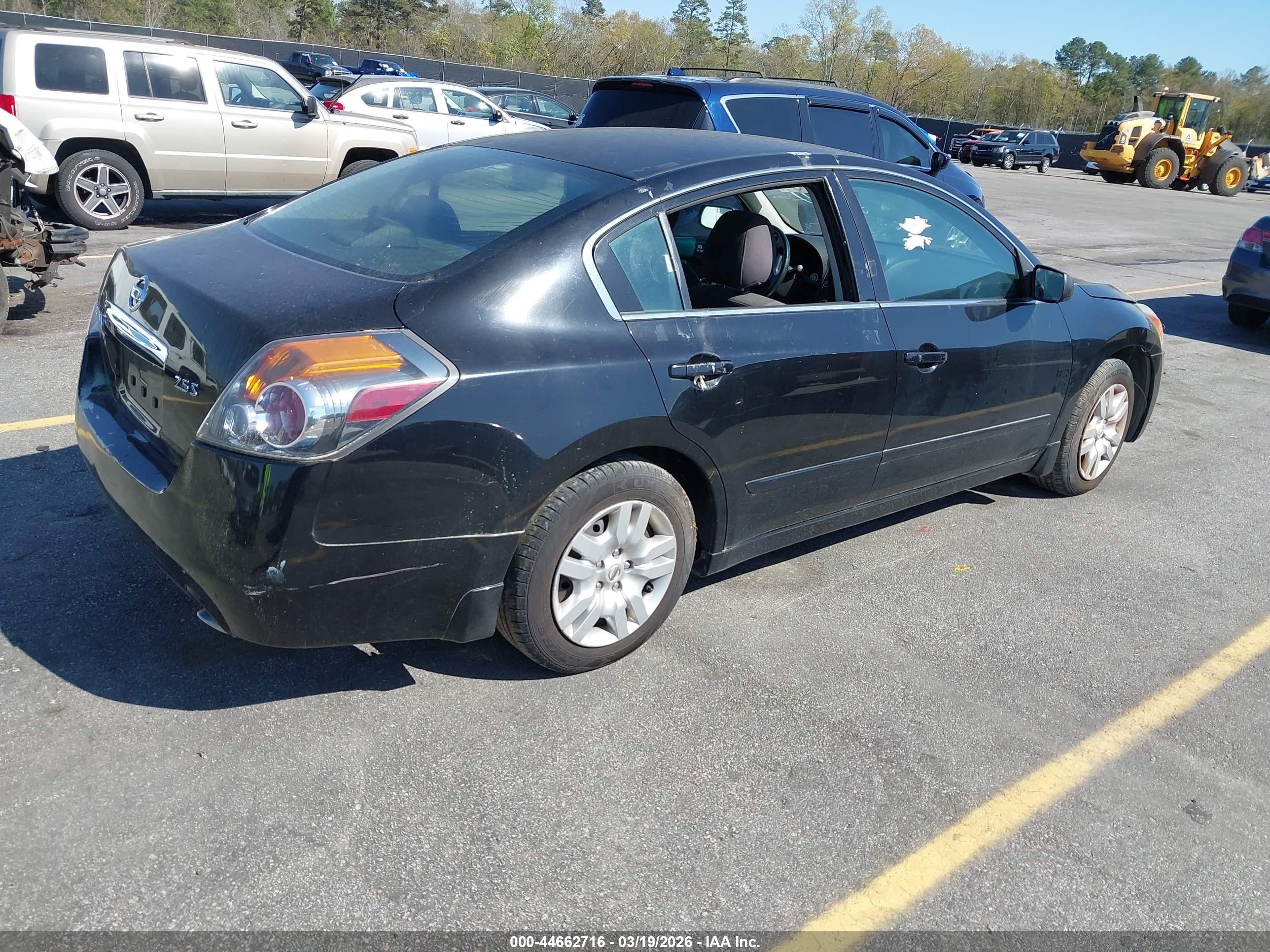NISSAN ALTIMA image 4