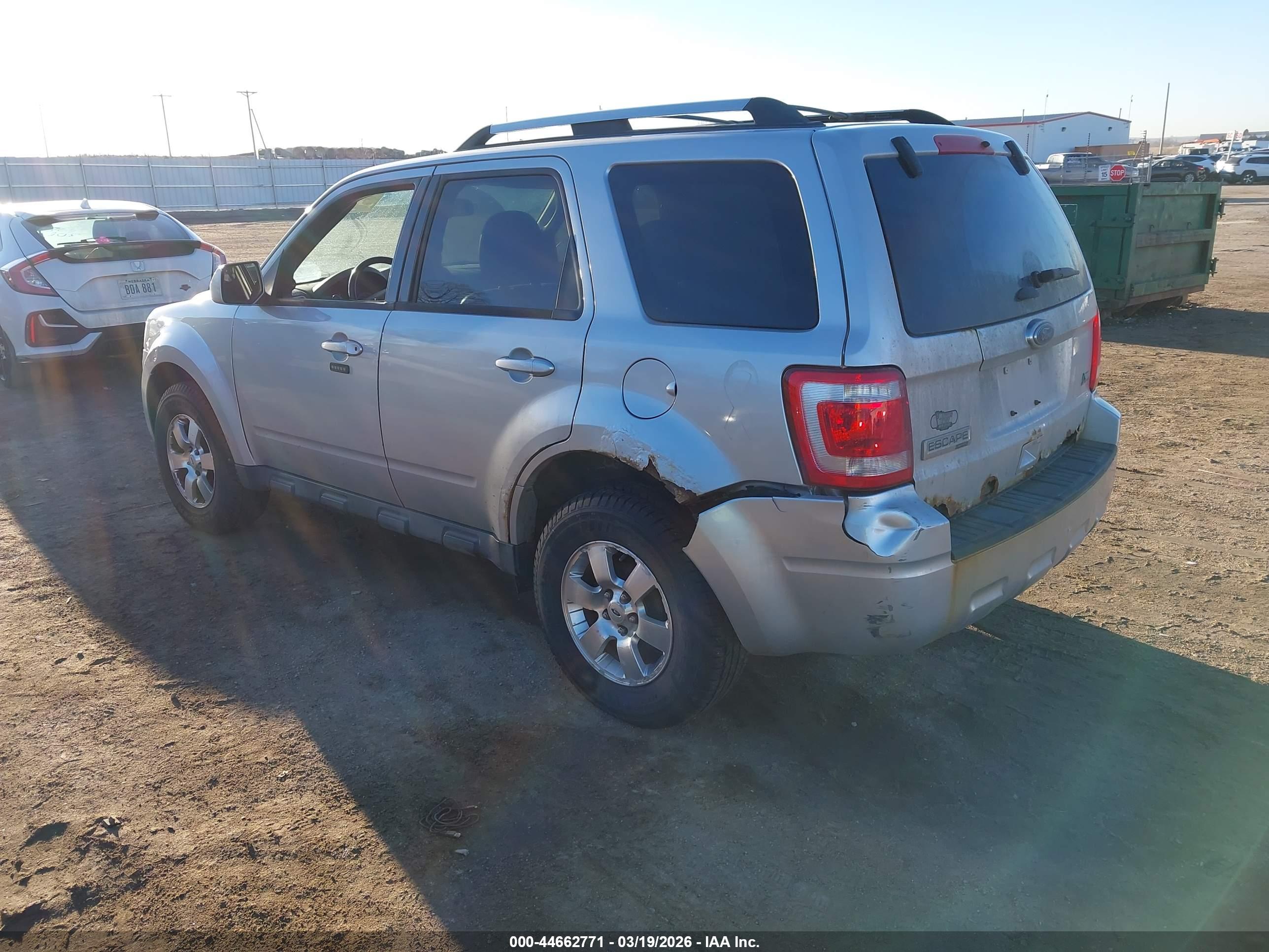 FORD ESCAPE image 3
