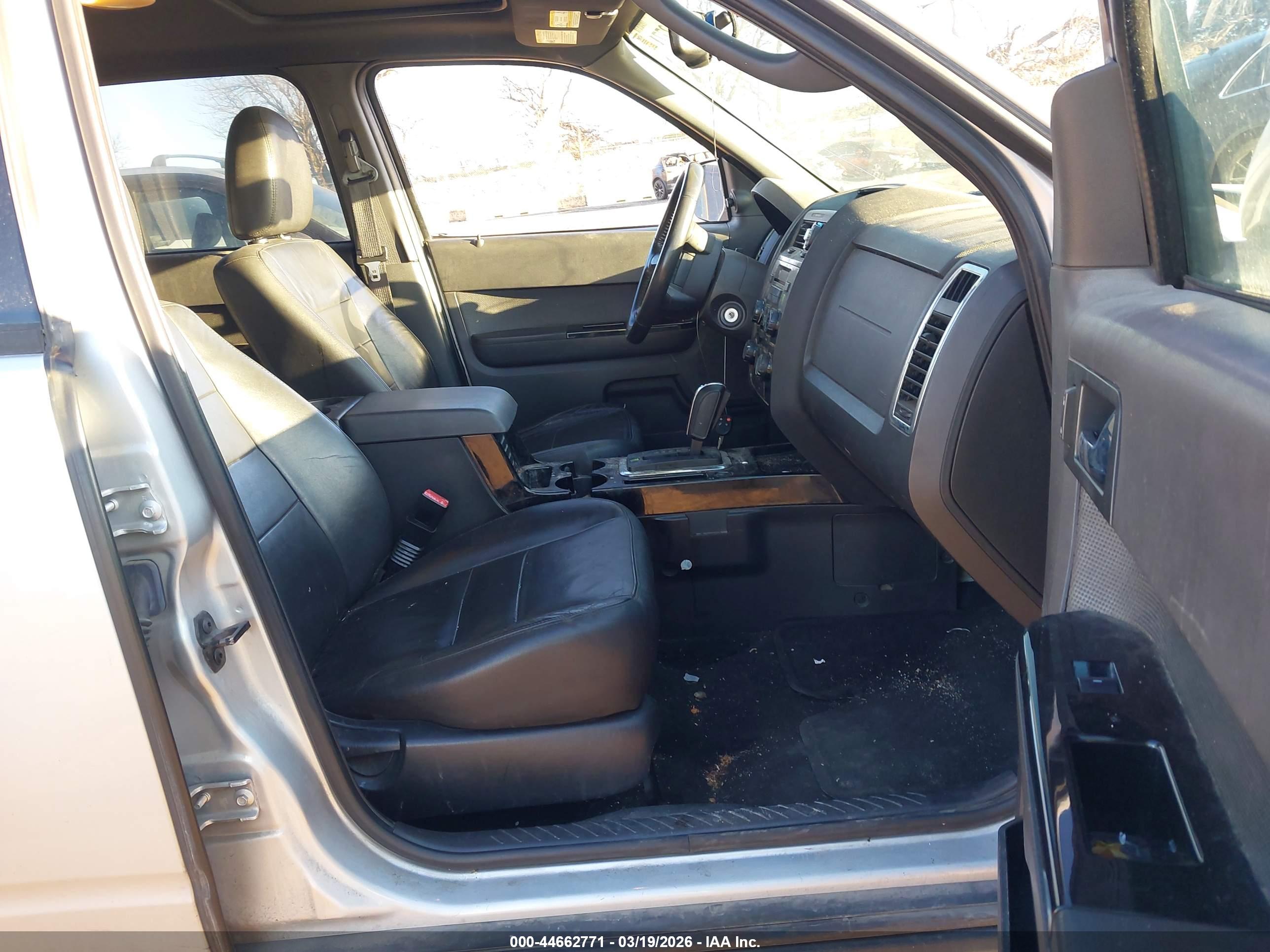 FORD ESCAPE image 5