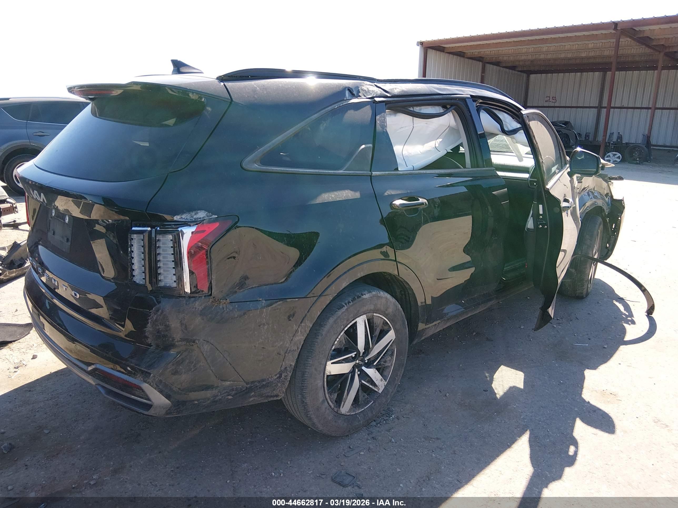 KIA SORENTO image 4