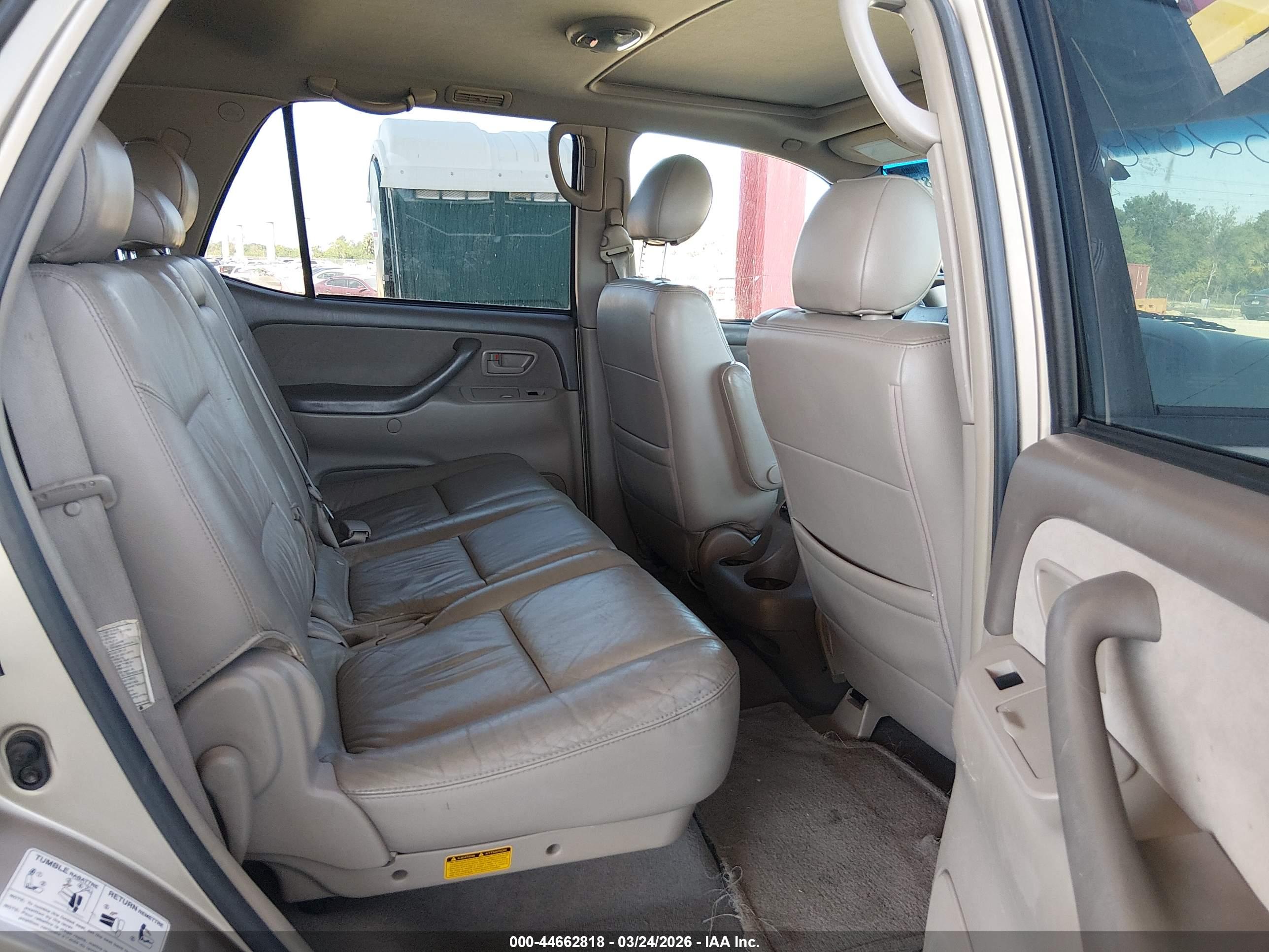 TOYOTA SEQUOIA image 8