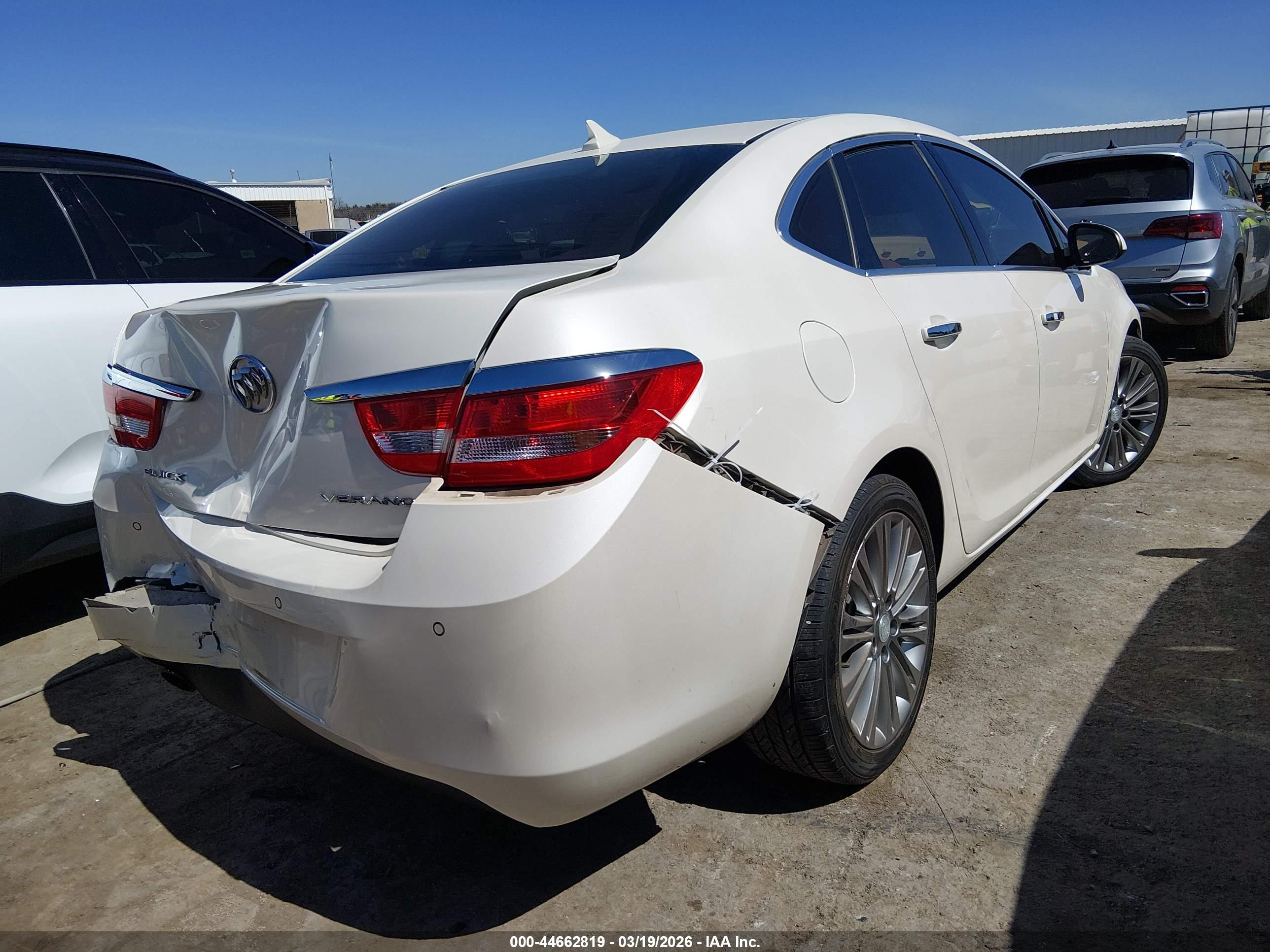 BUICK VERANO image 4