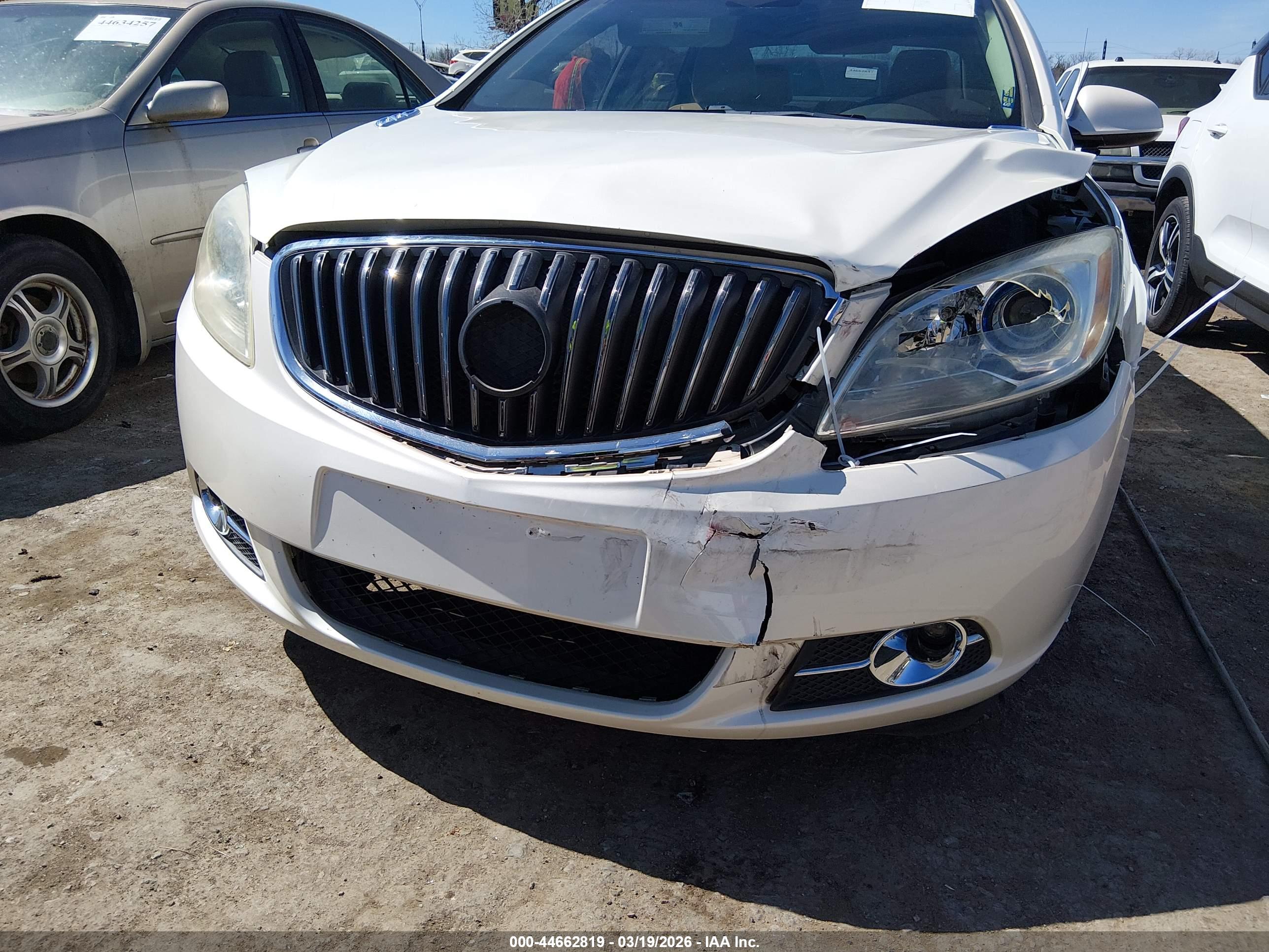 BUICK VERANO image 6