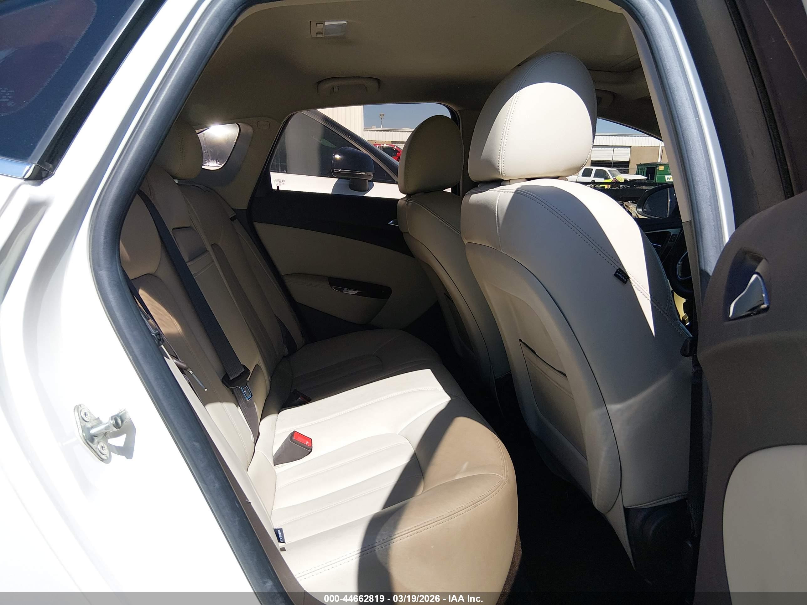 BUICK VERANO image 8