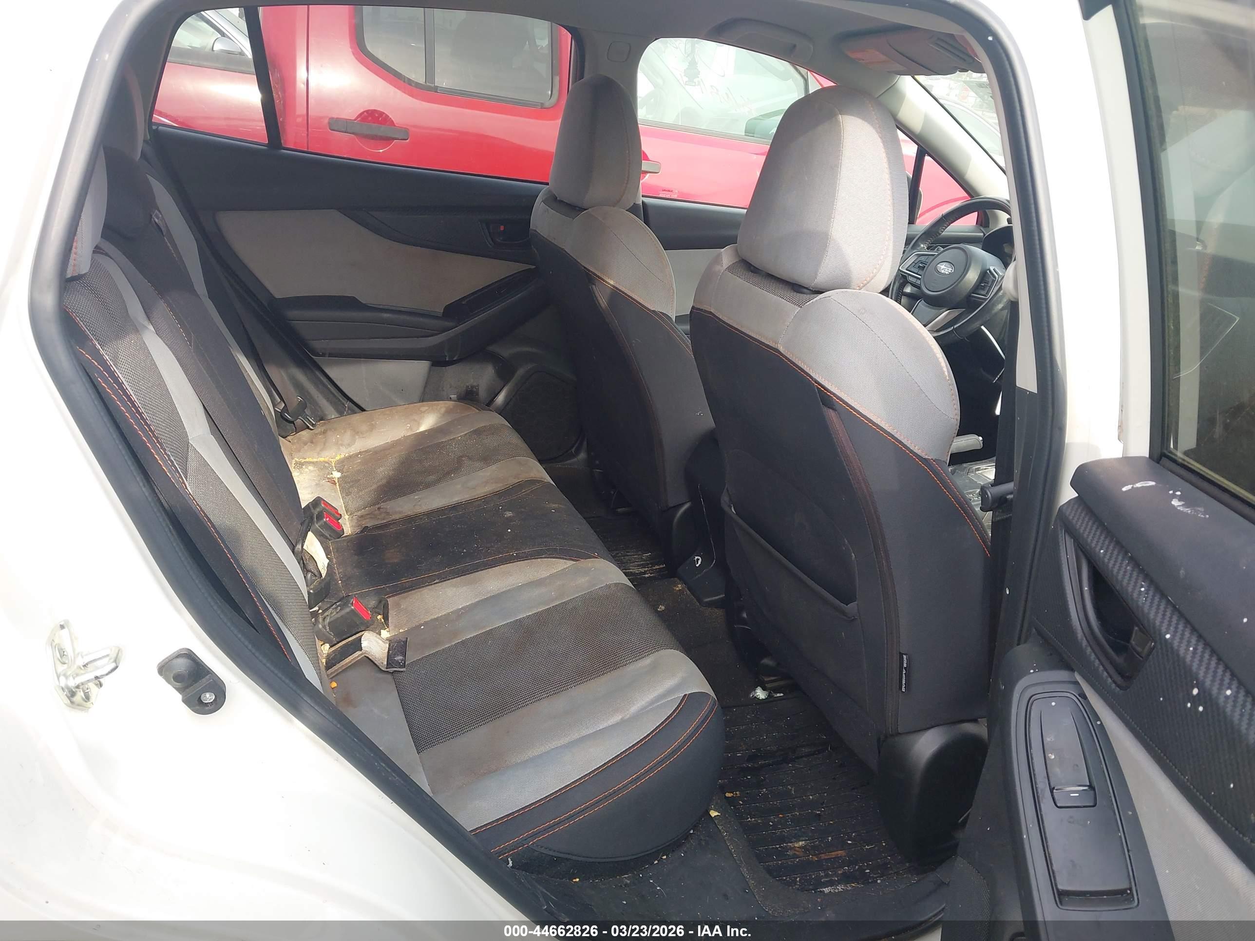 SUBARU CROSSTREK image 8