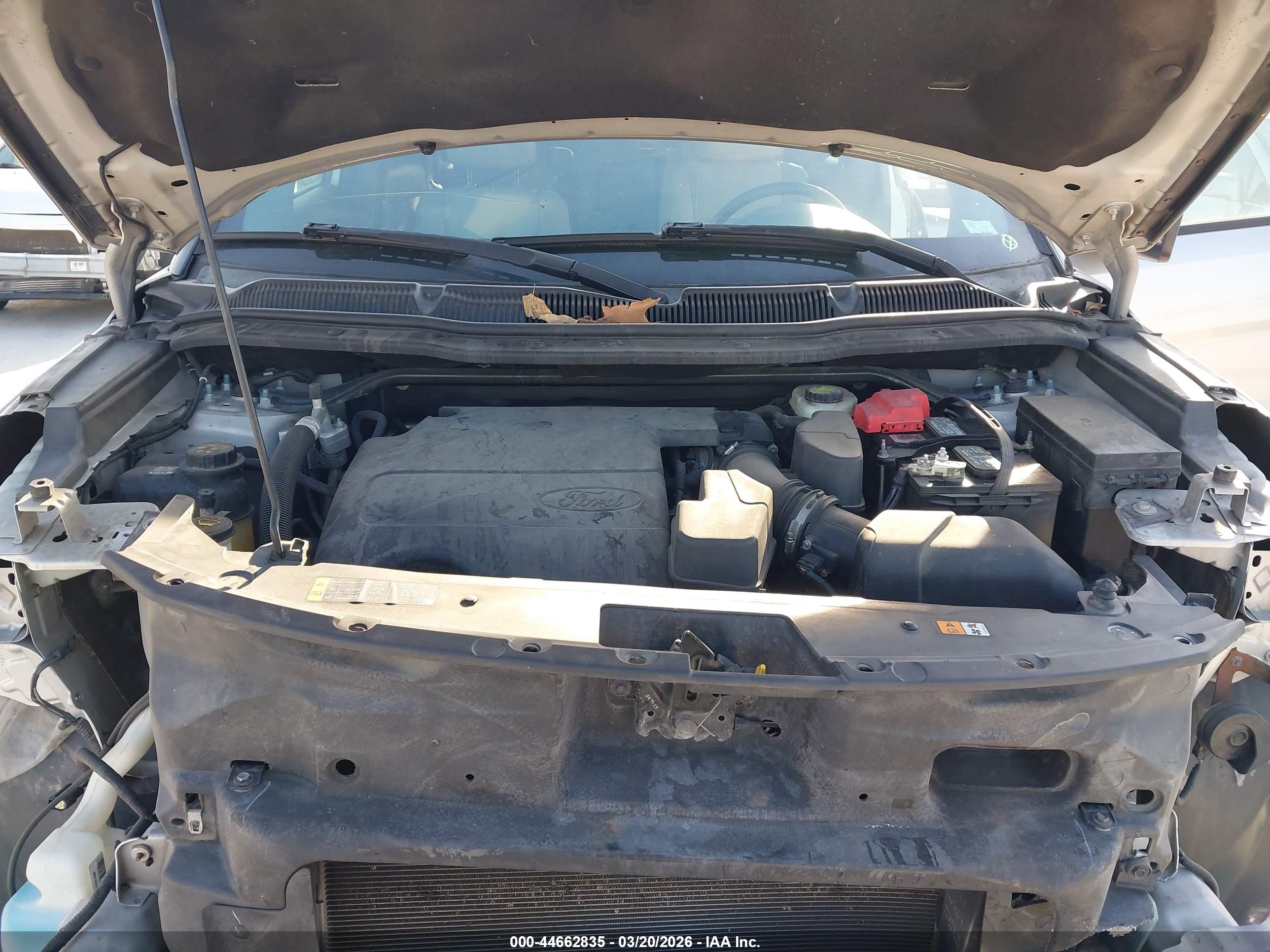 FORD EXPLORER image 10