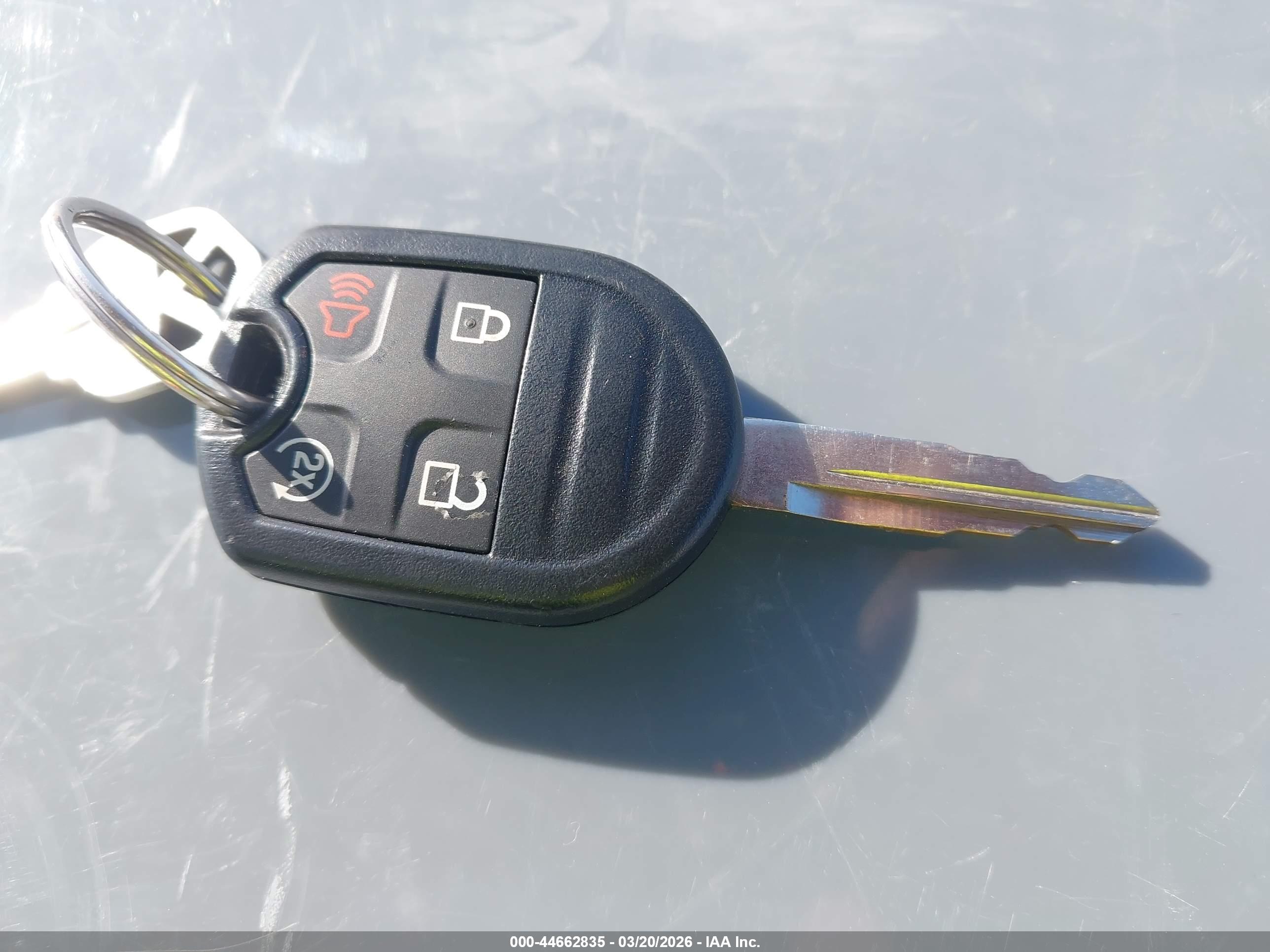 FORD EXPLORER image 11