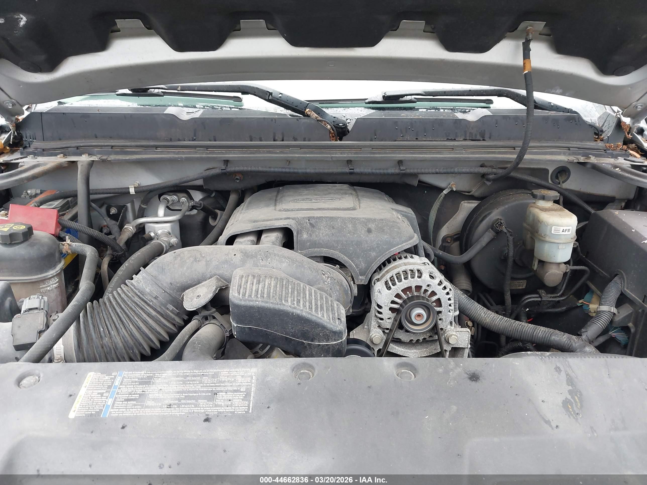 CHEVROLET SILVERADO image 10