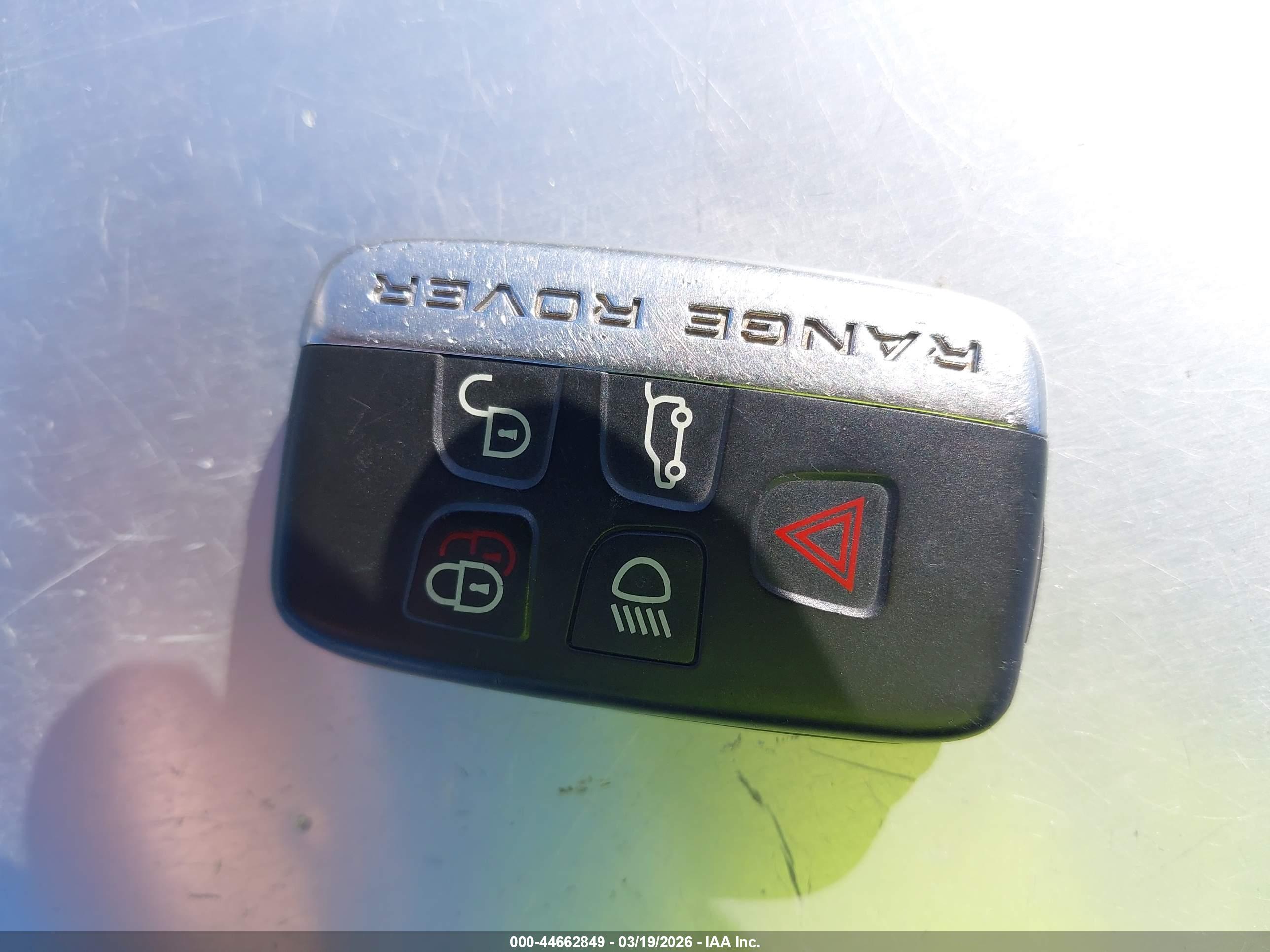 LAND ROVER image 11
