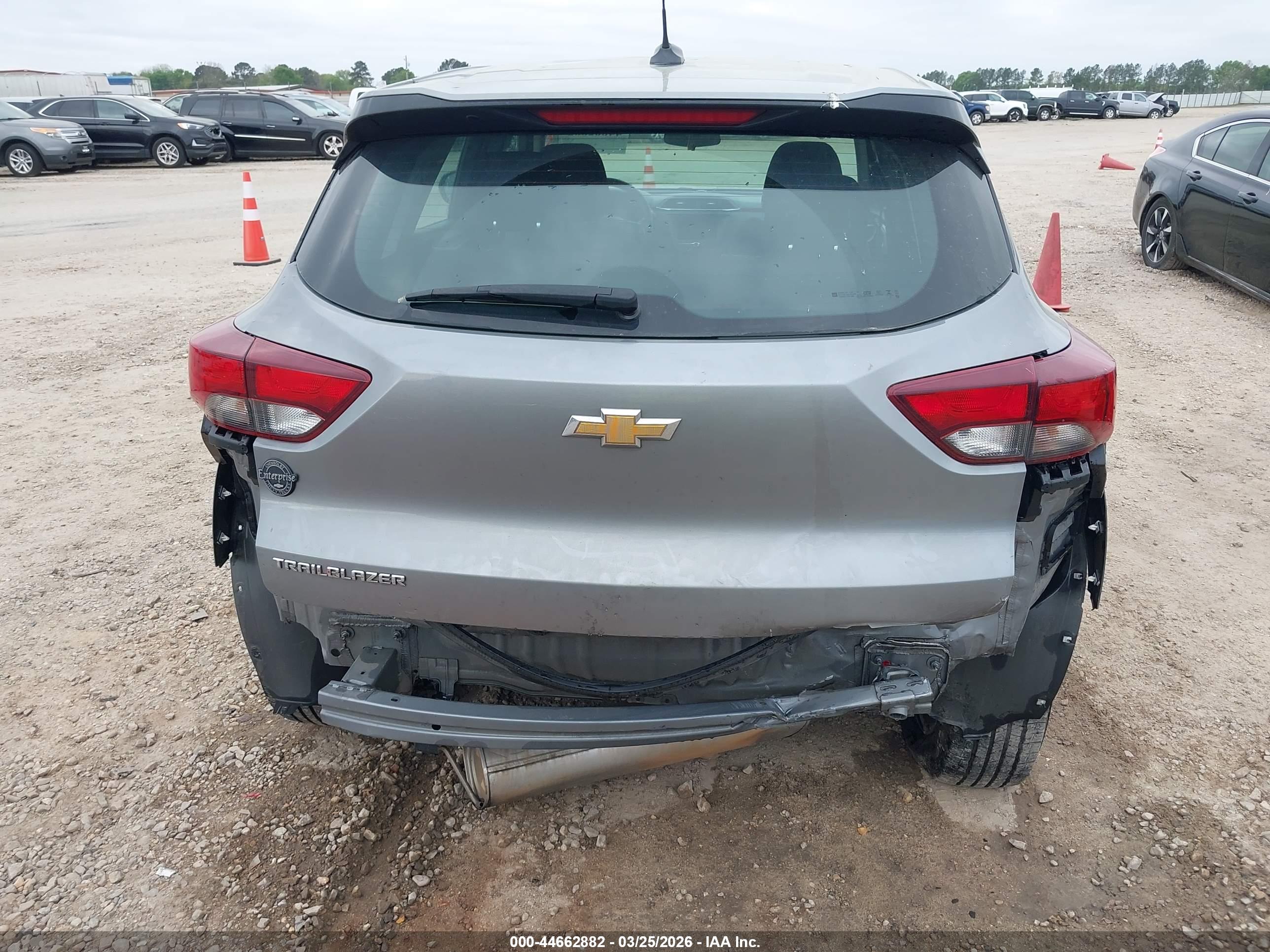 CHEVROLET TRAILBLAZER image 6