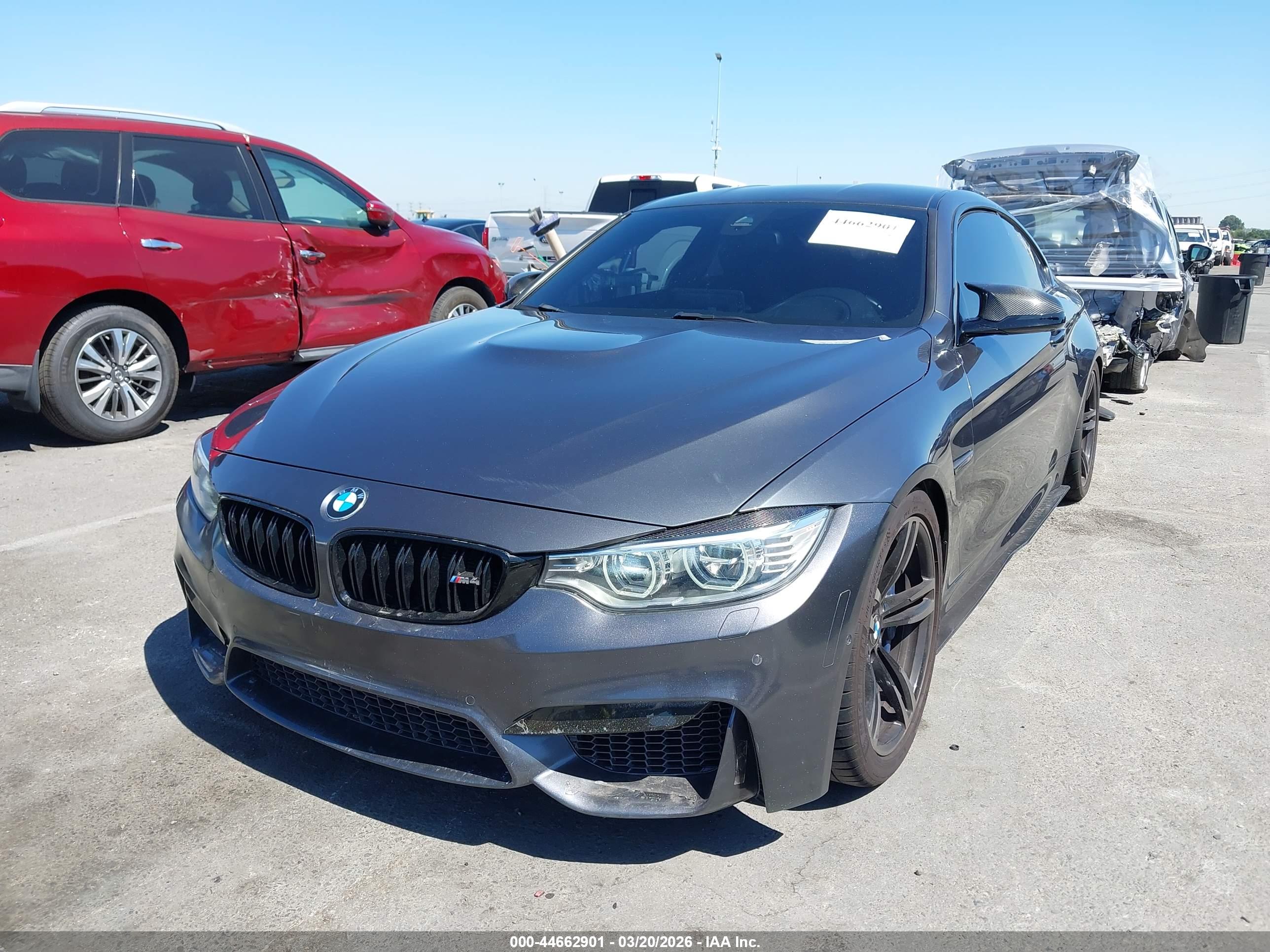 BMW M4 image 2