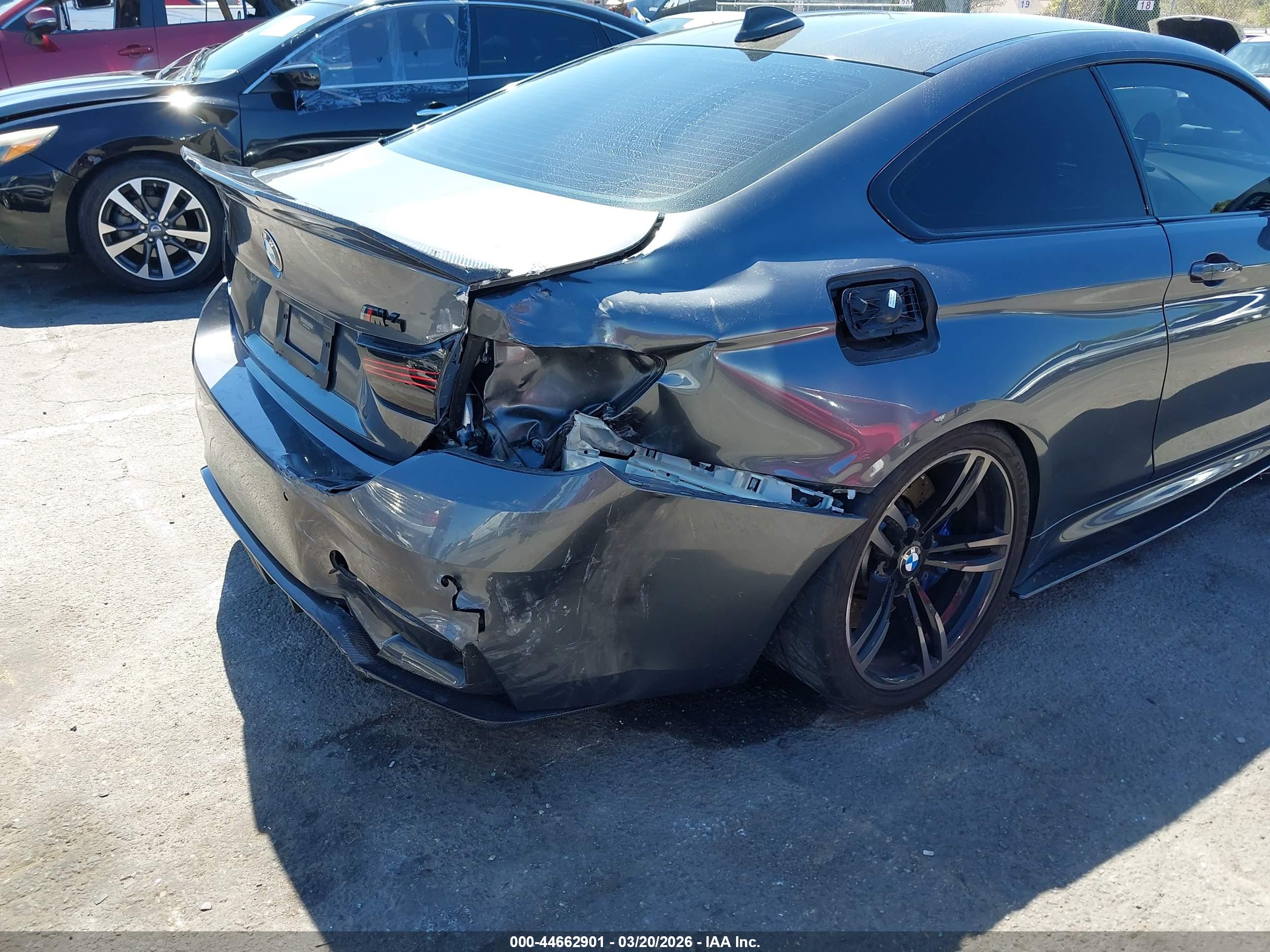 BMW M4 image 6
