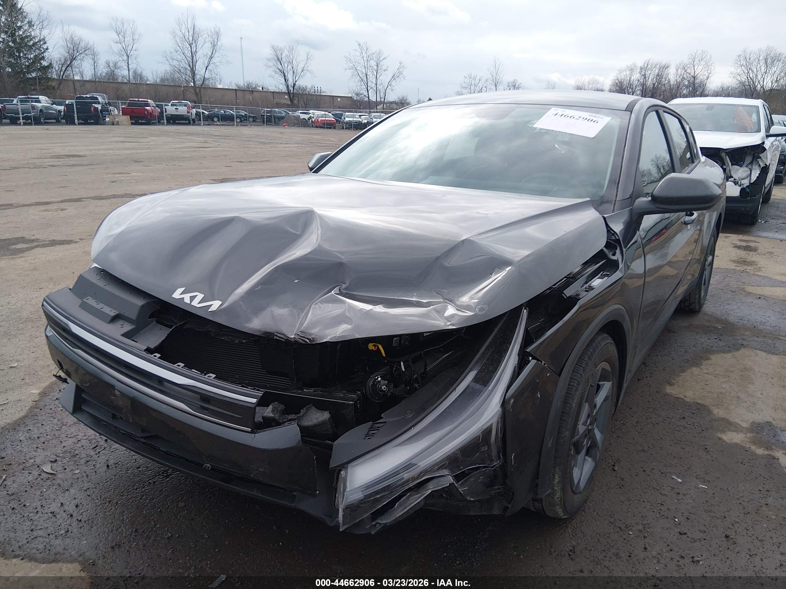 KIA K4 image 6