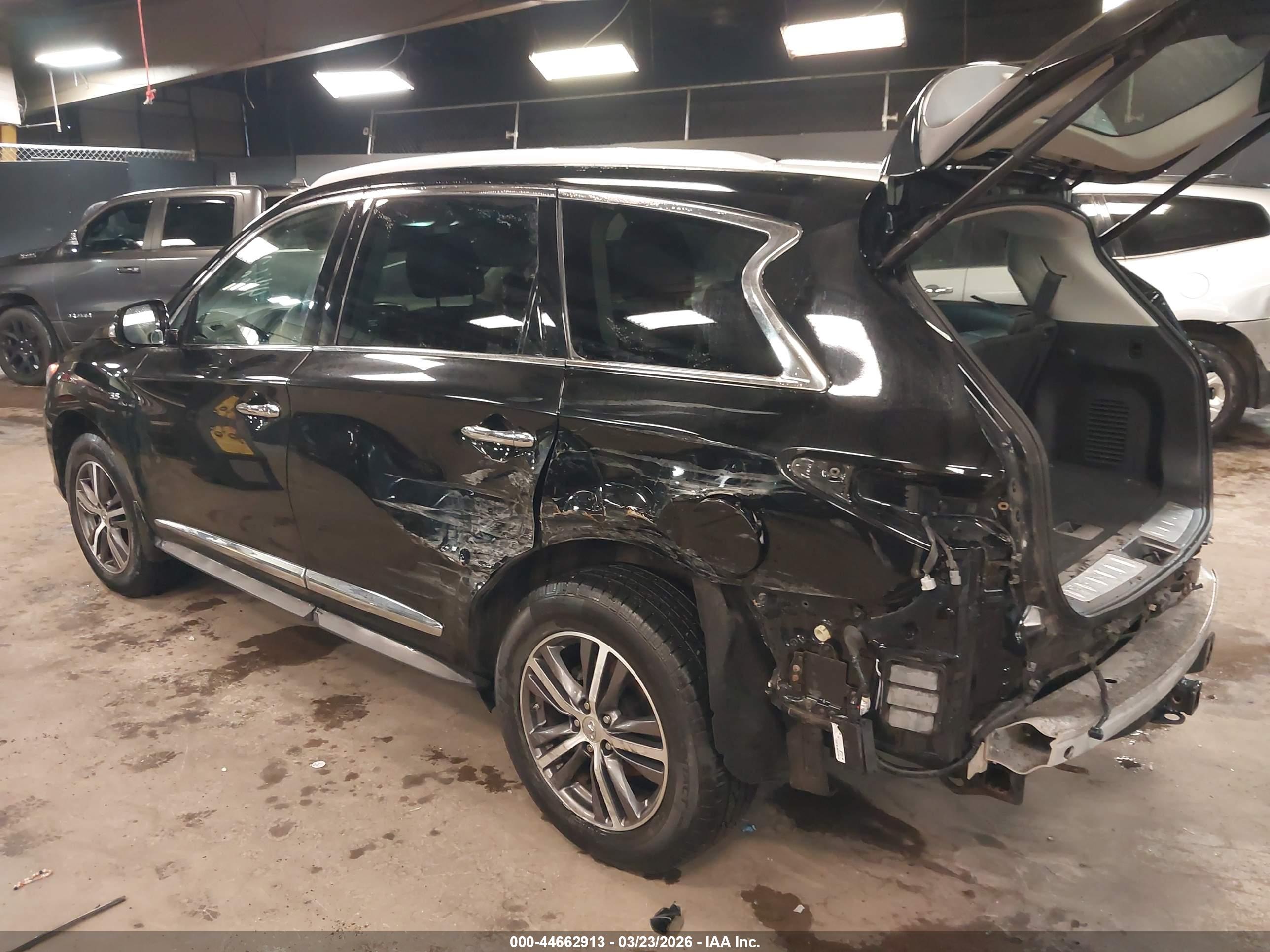INFINITI QX60 image 3