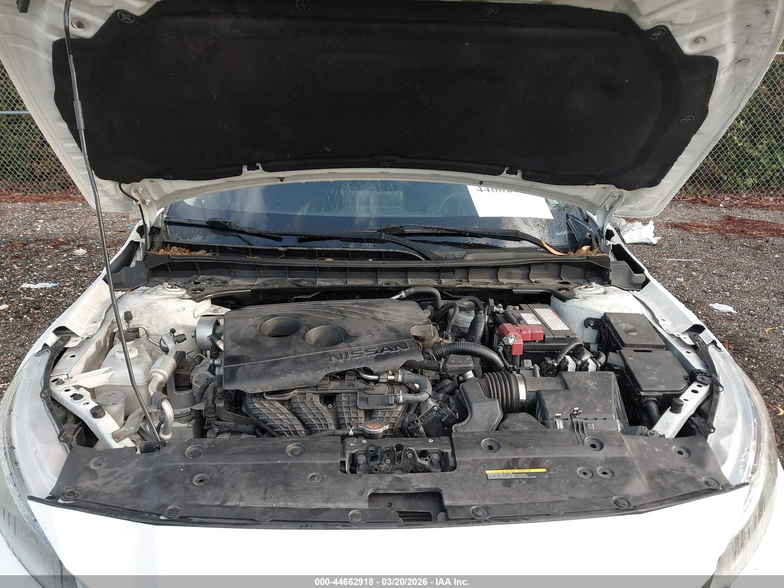 NISSAN ALTIMA image 10