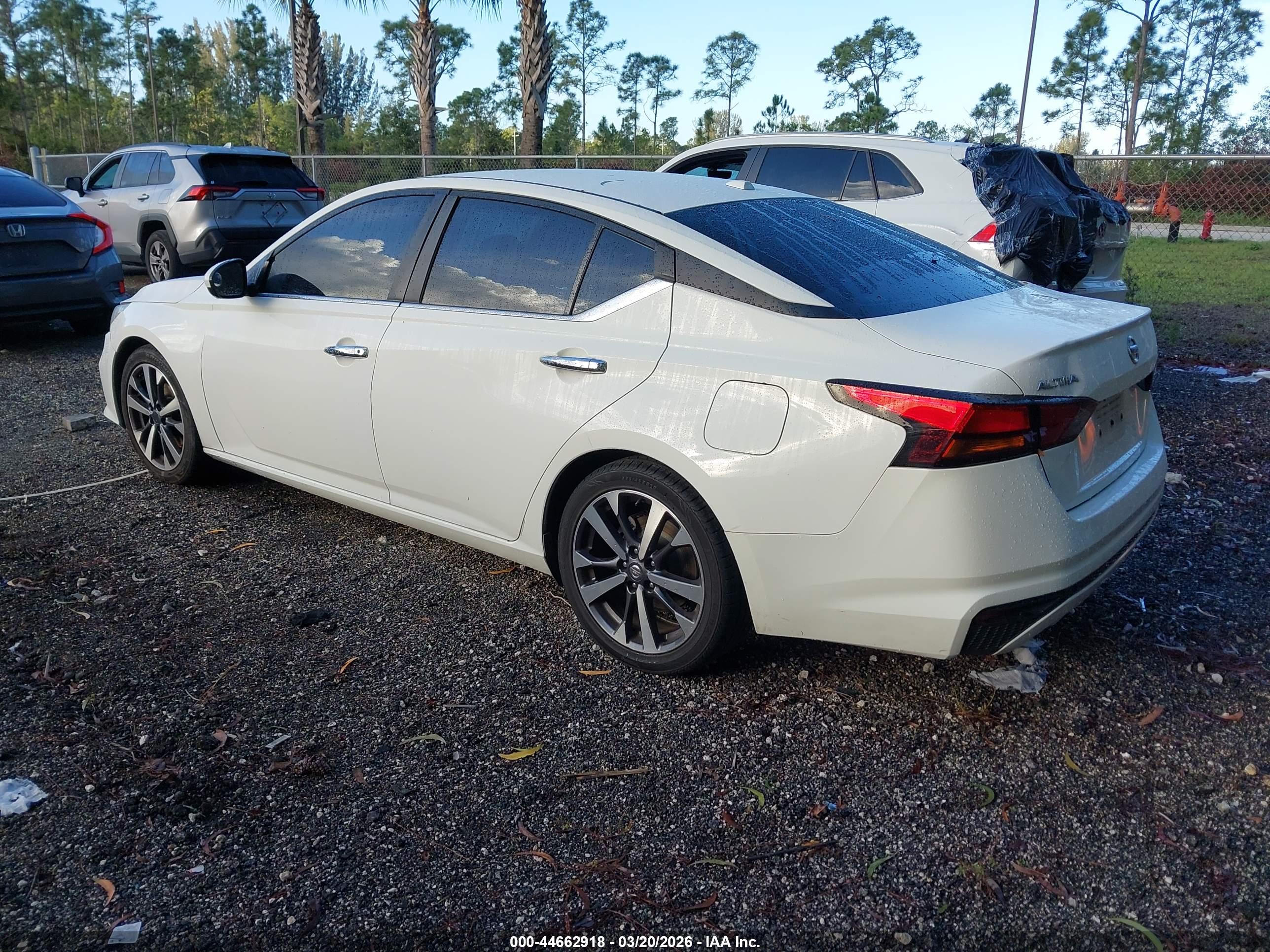 NISSAN ALTIMA image 3