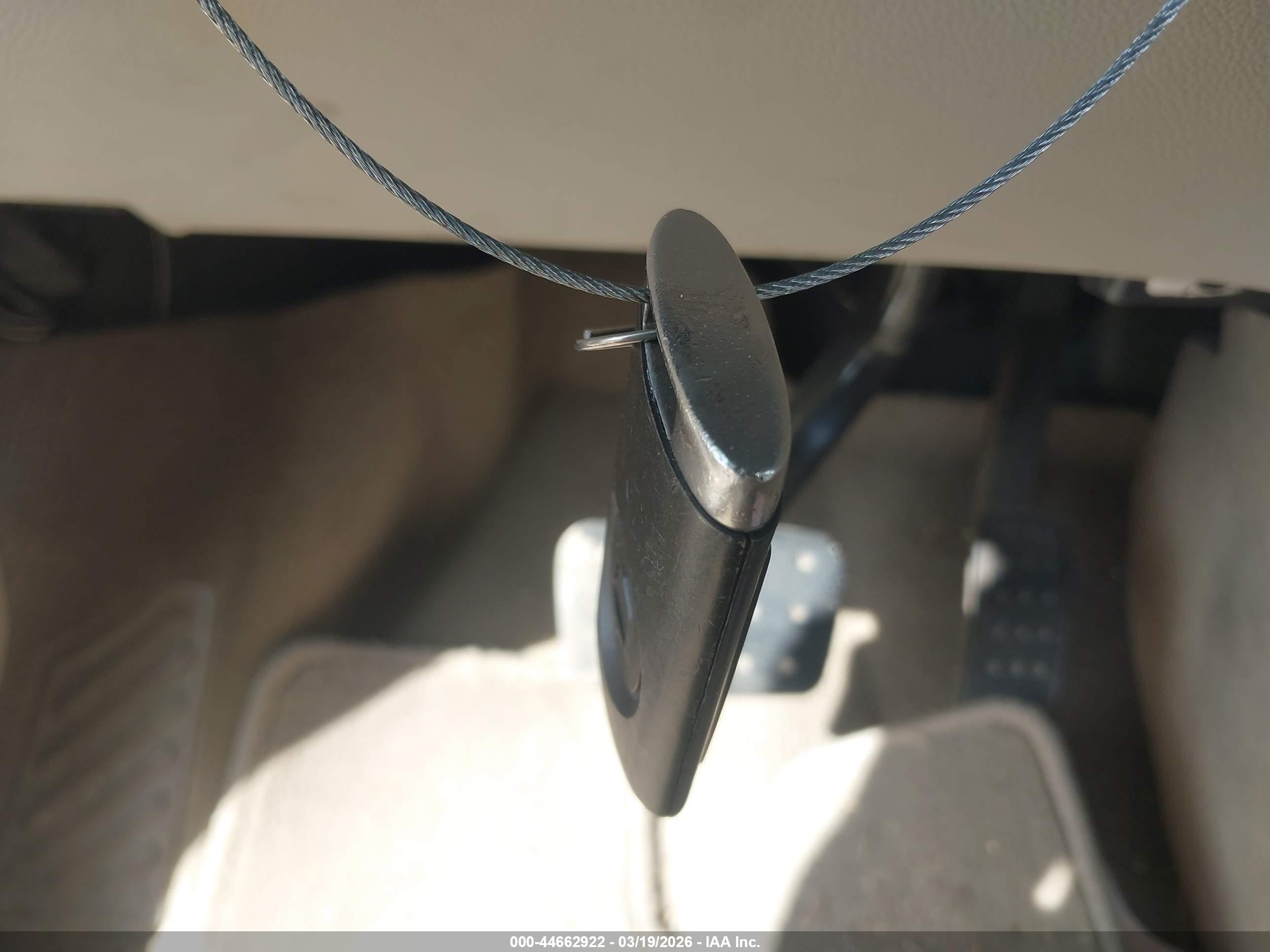 CADILLAC SRX image 11