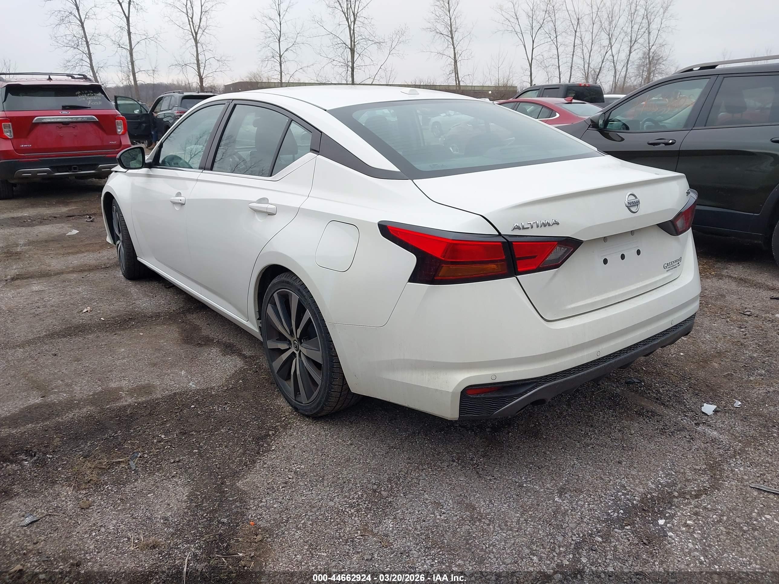 NISSAN ALTIMA image 3