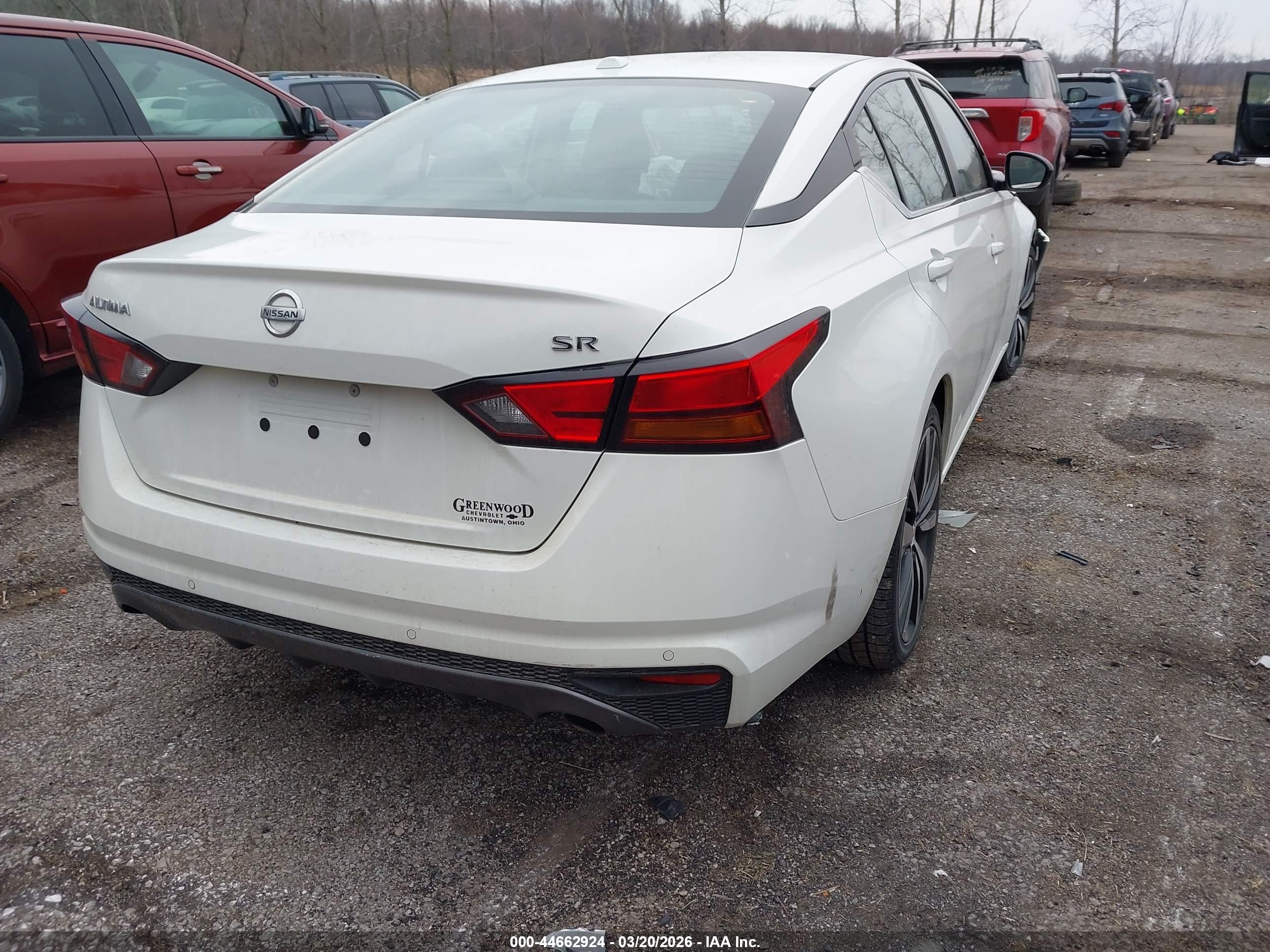 NISSAN ALTIMA image 4