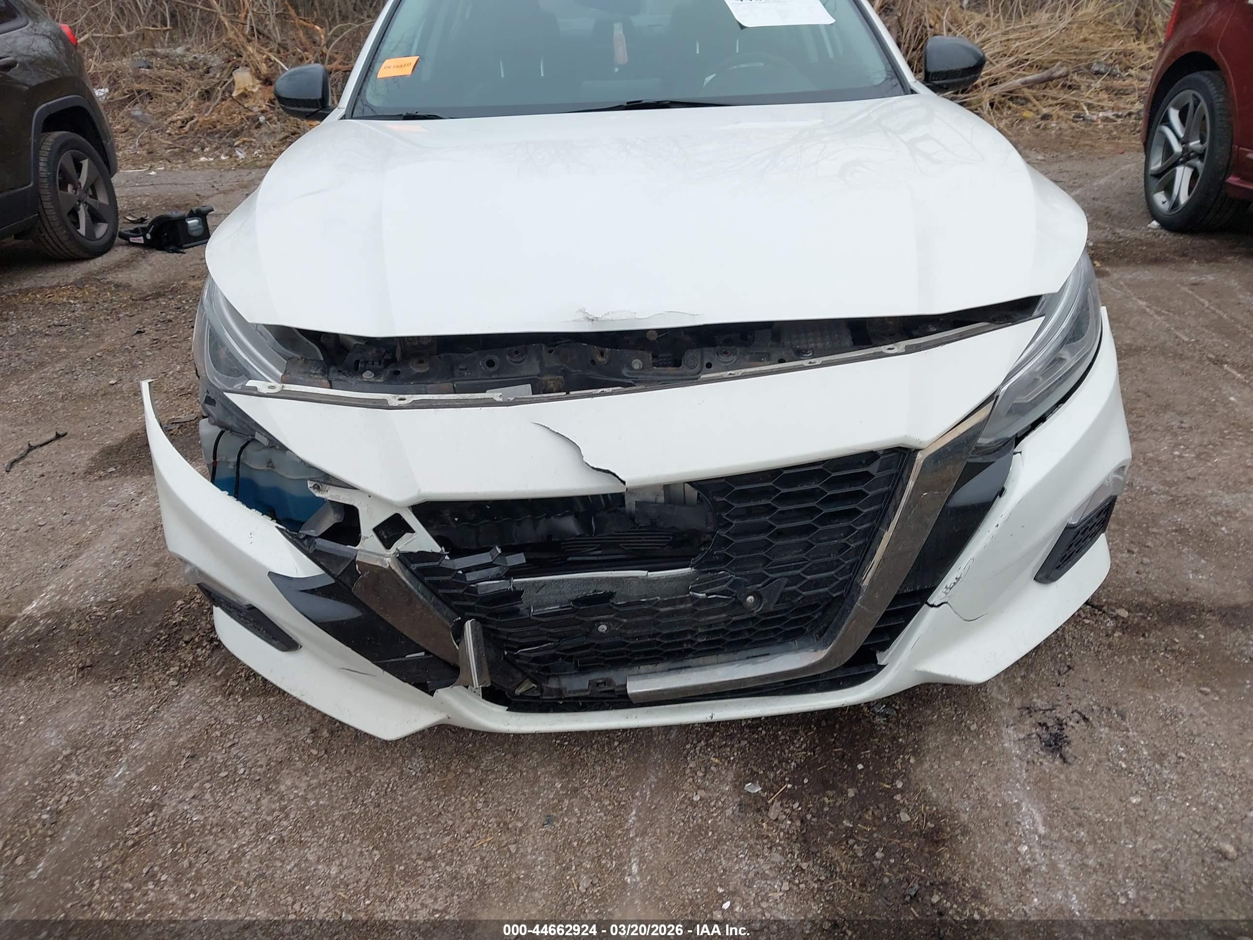 NISSAN ALTIMA image 6