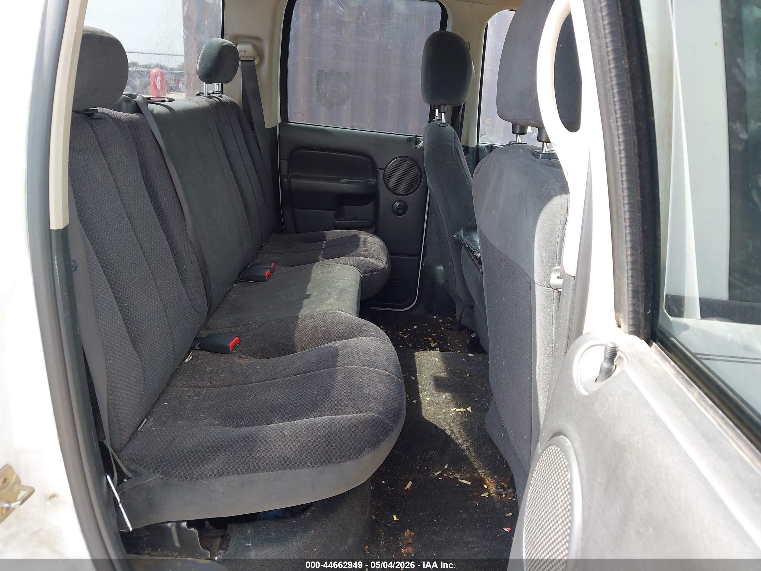 DODGE RAM image 8
